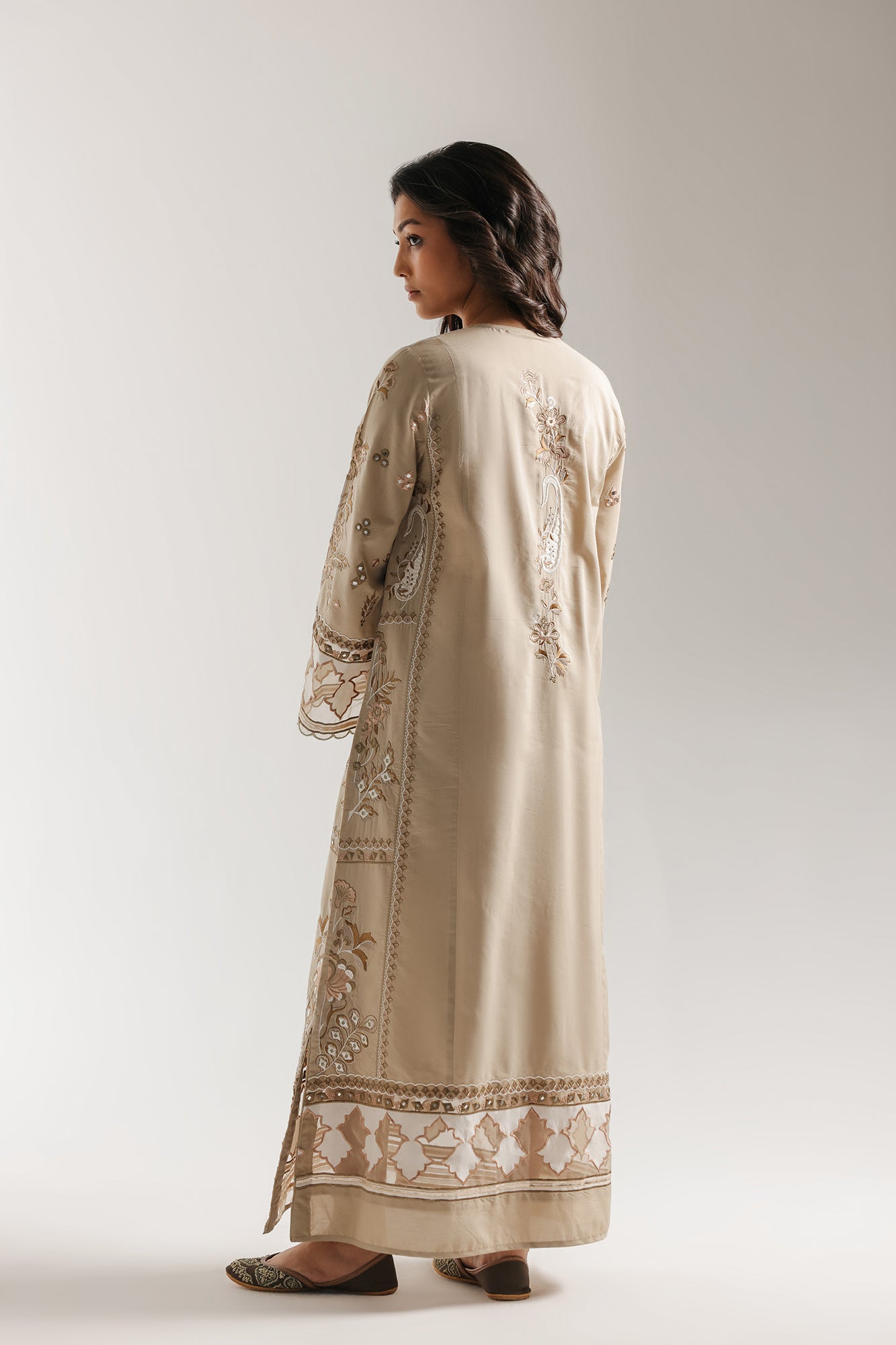 EMBROIDERED KAFTAN (E4138/103/808)