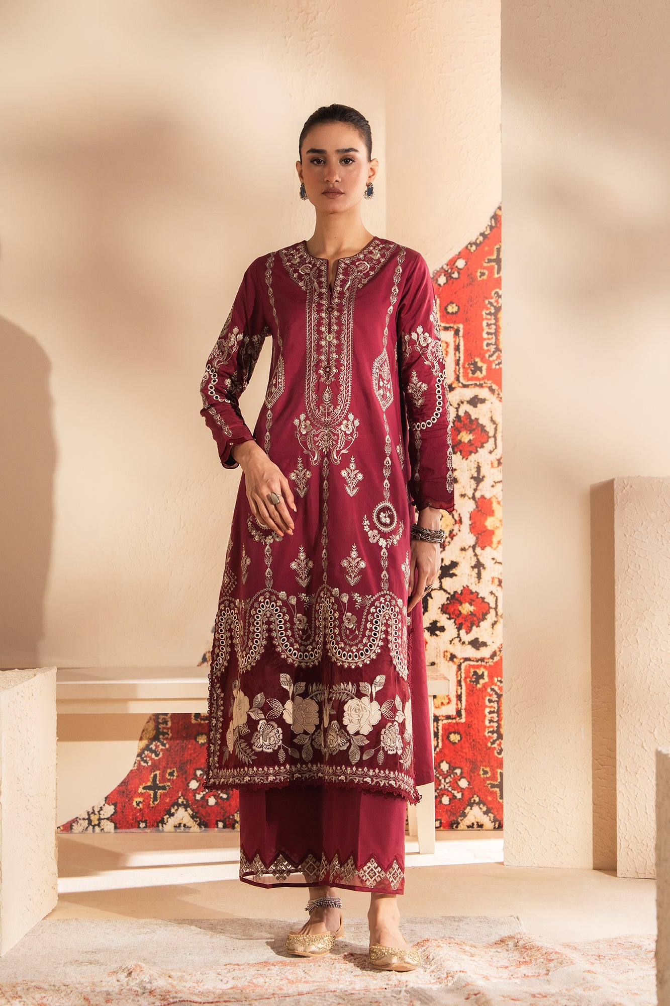 EMBROIDERED SUIT (E4164/103/415)