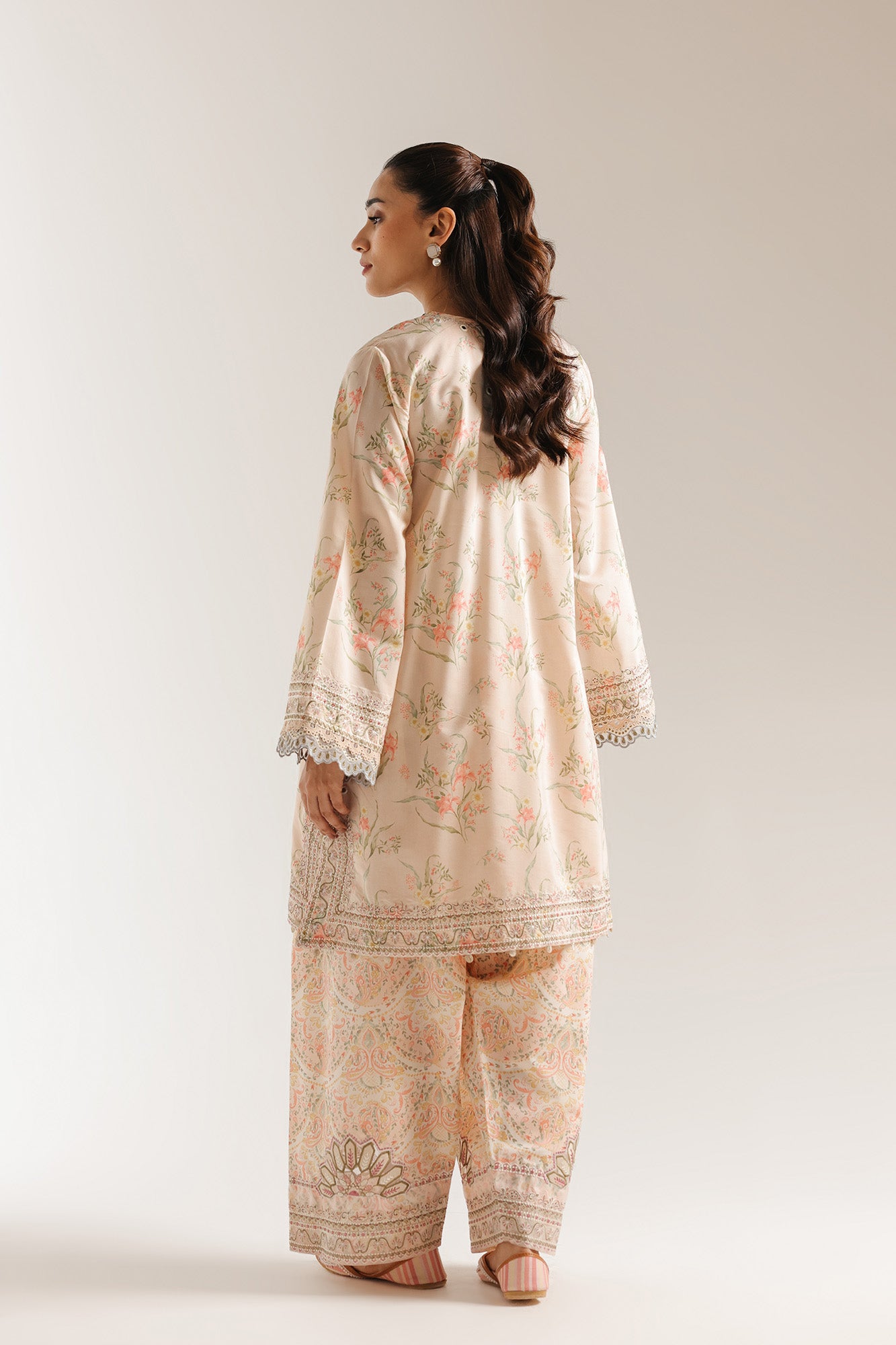 EMBROIDERED SUIT (E4172/103/329)