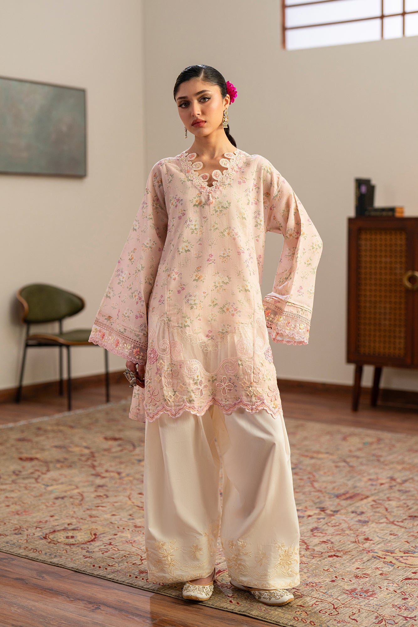 EMBROIDERED SUIT (E4181/103/315)