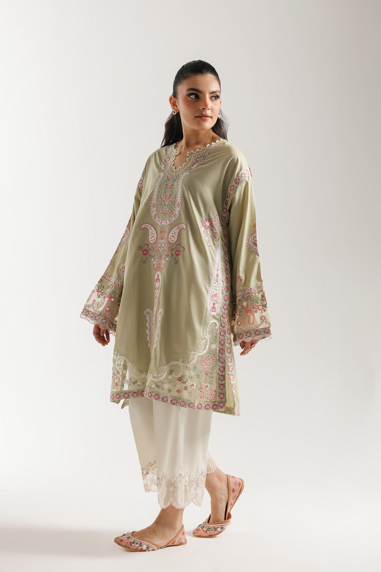 EMBROIDERED SUIT (E4210/103/127)