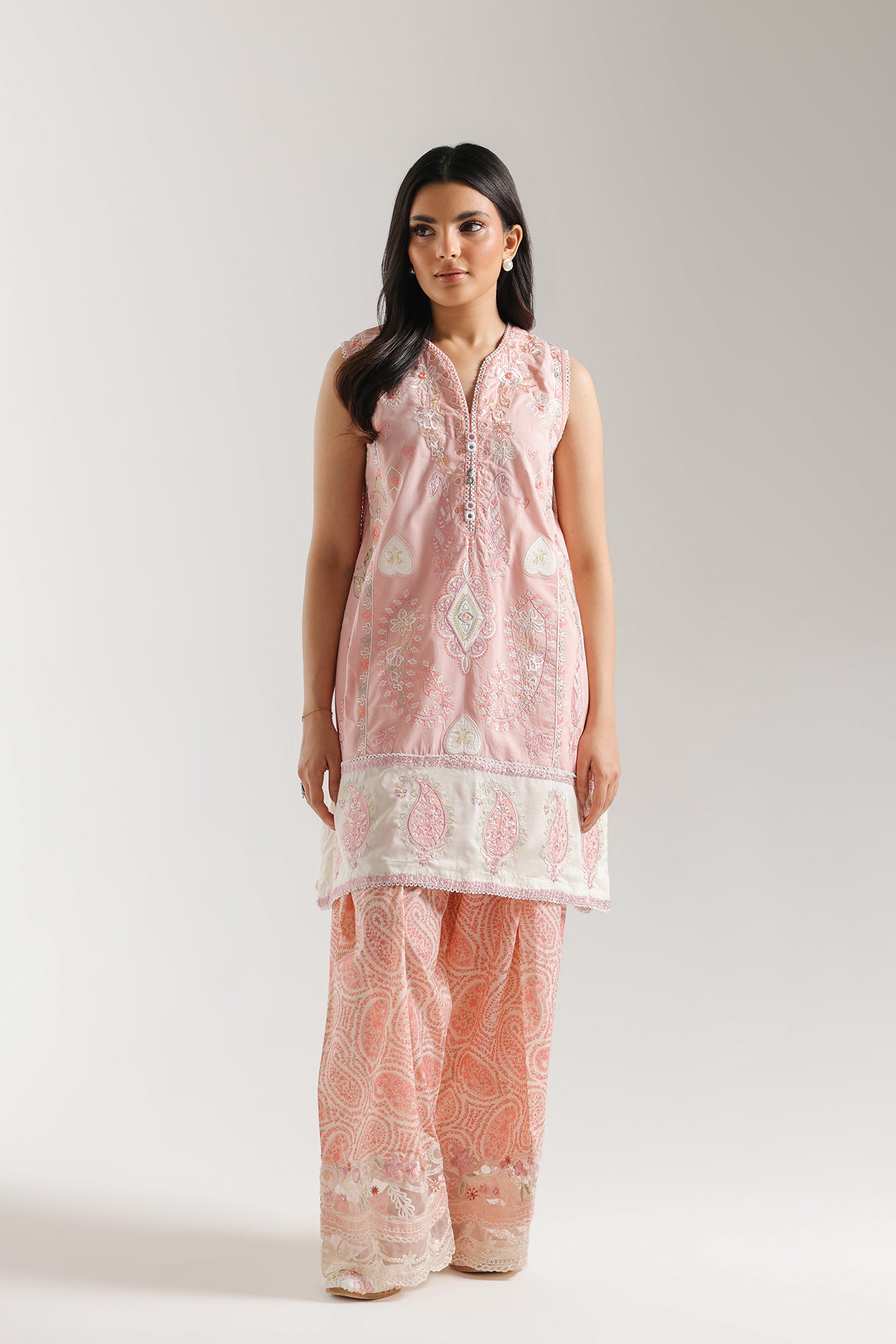 EMBROIDERED SUIT (E4279/103/425)