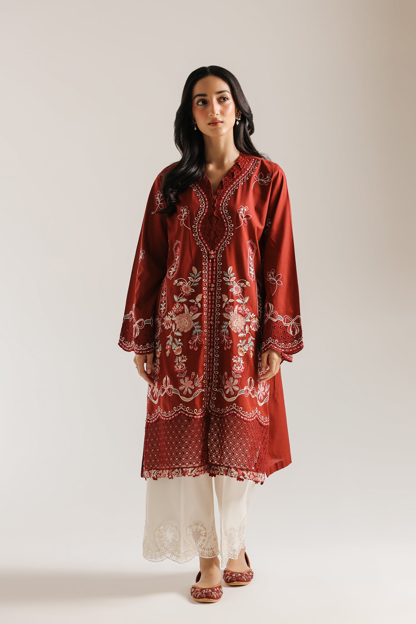 EMBROIDERED SUIT (E4293/103/415)