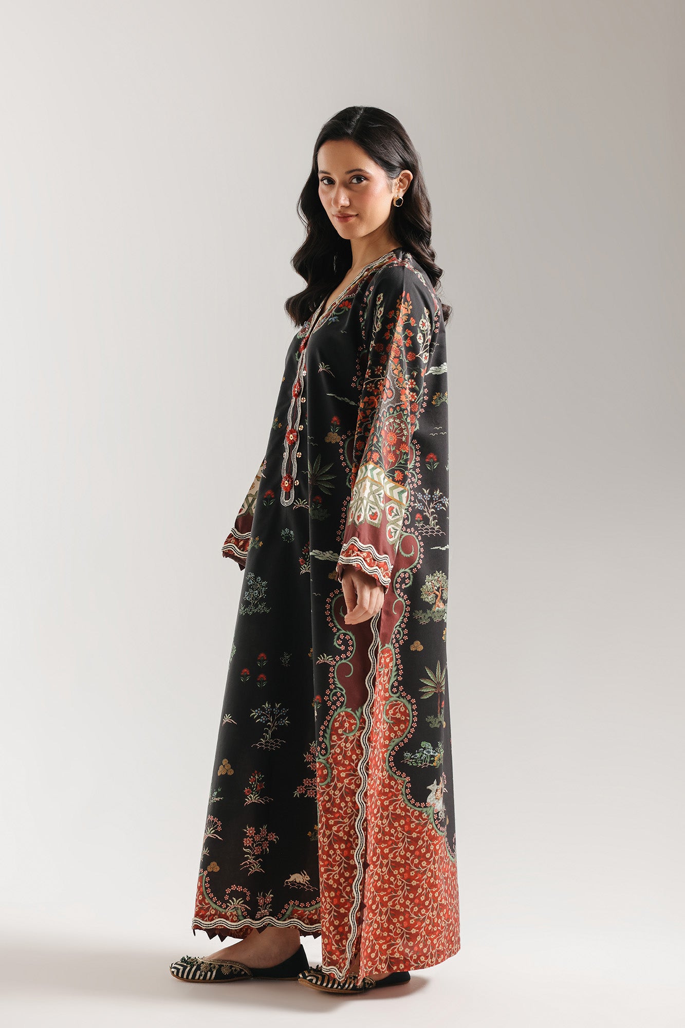 EMBROIDERED KAFTAN (E4312/103/901)