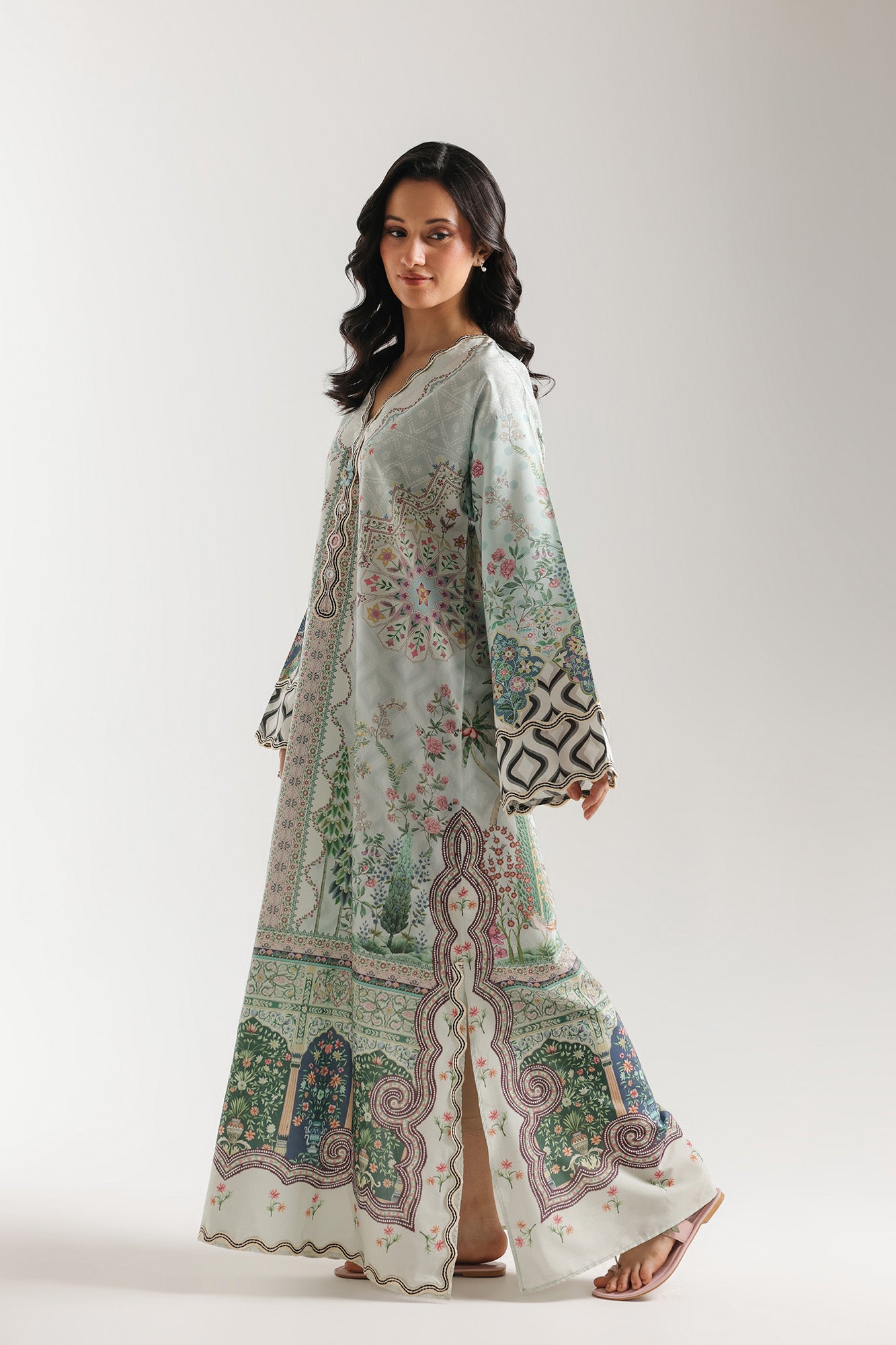 EMBROIDERED KAFTAN (E4314/103/721)