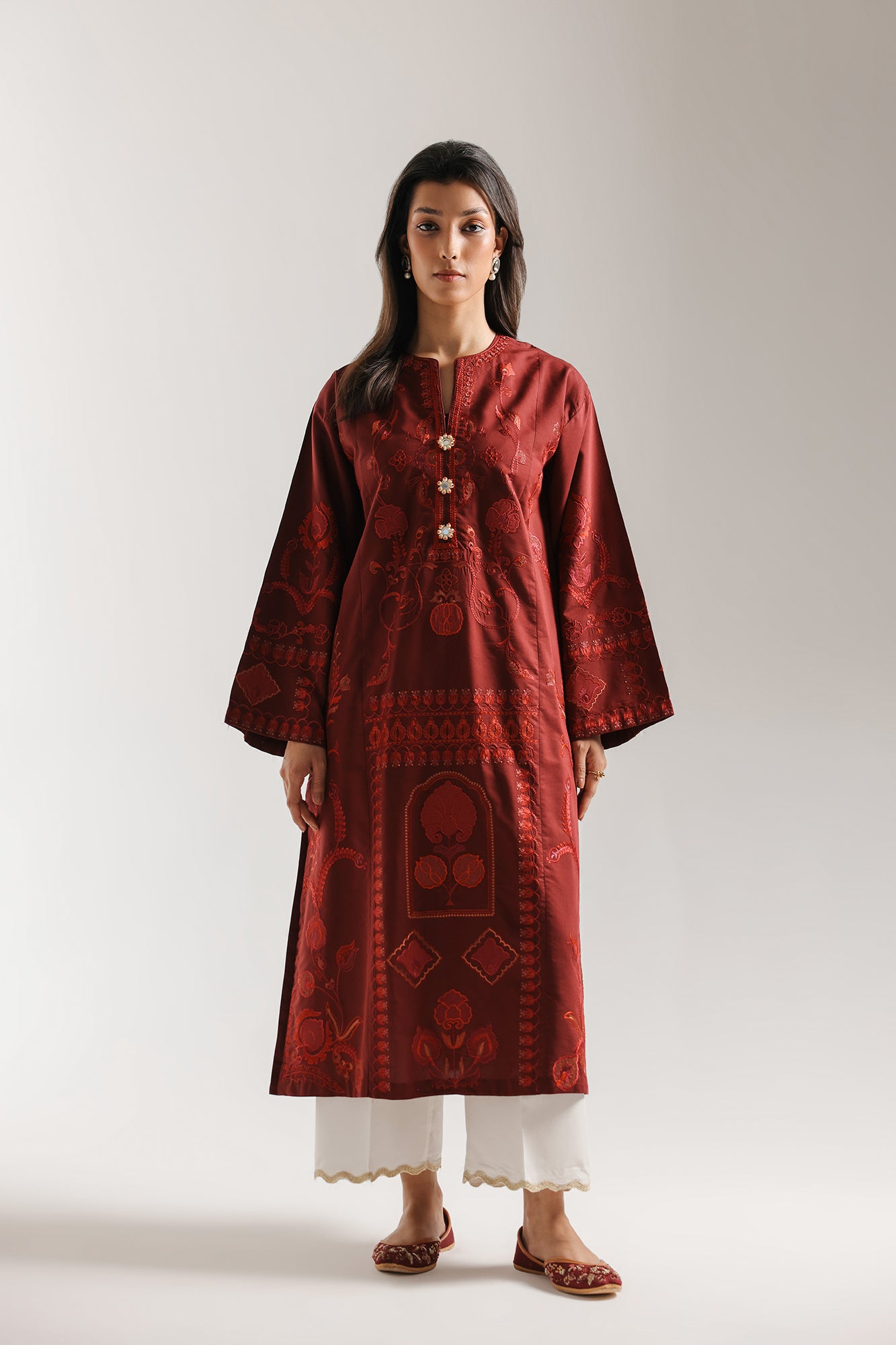 EMBROIDERED SUIT (E4334/103/318)