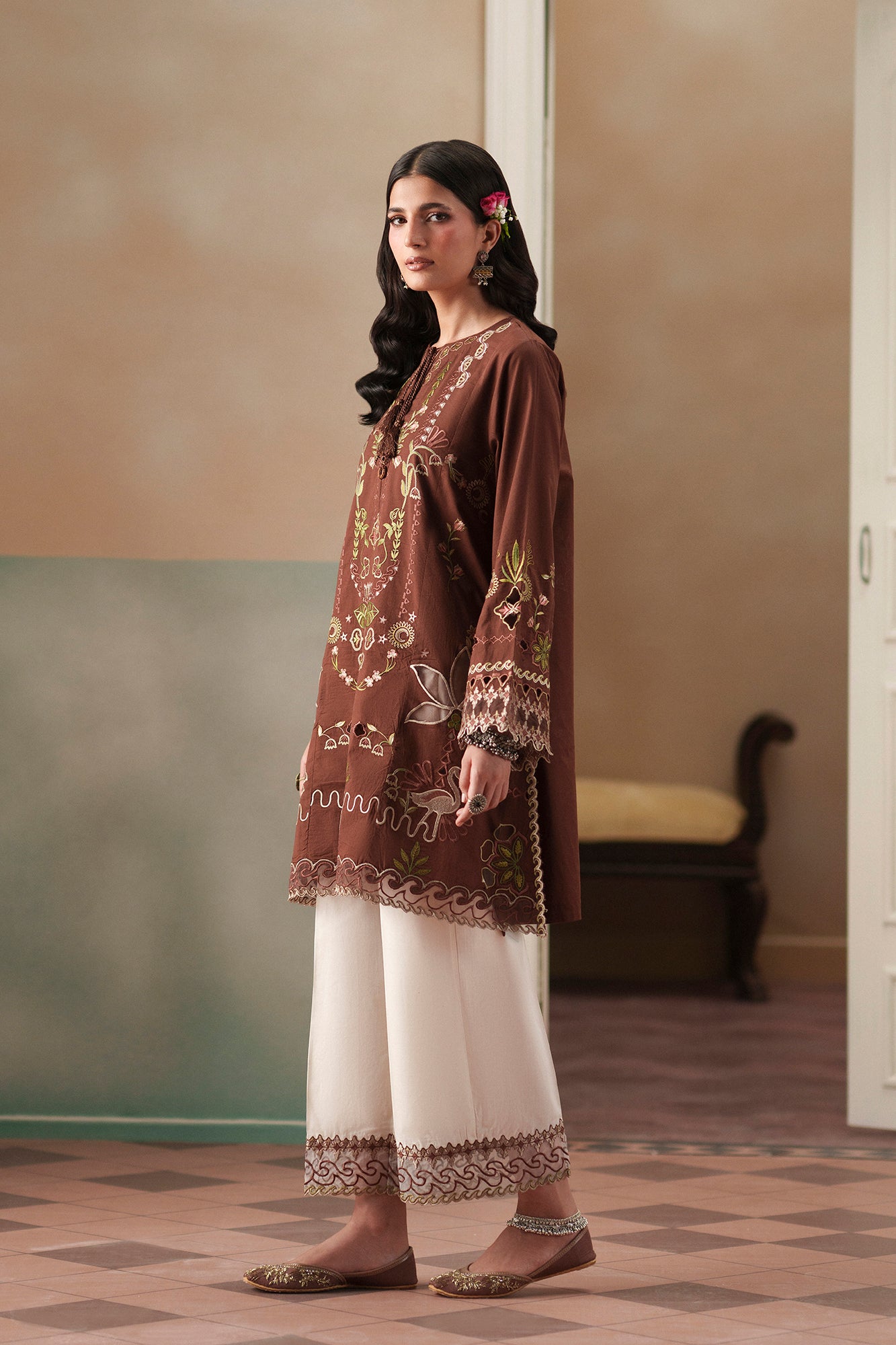 EMBROIDERED SUIT (E4360/103/319)