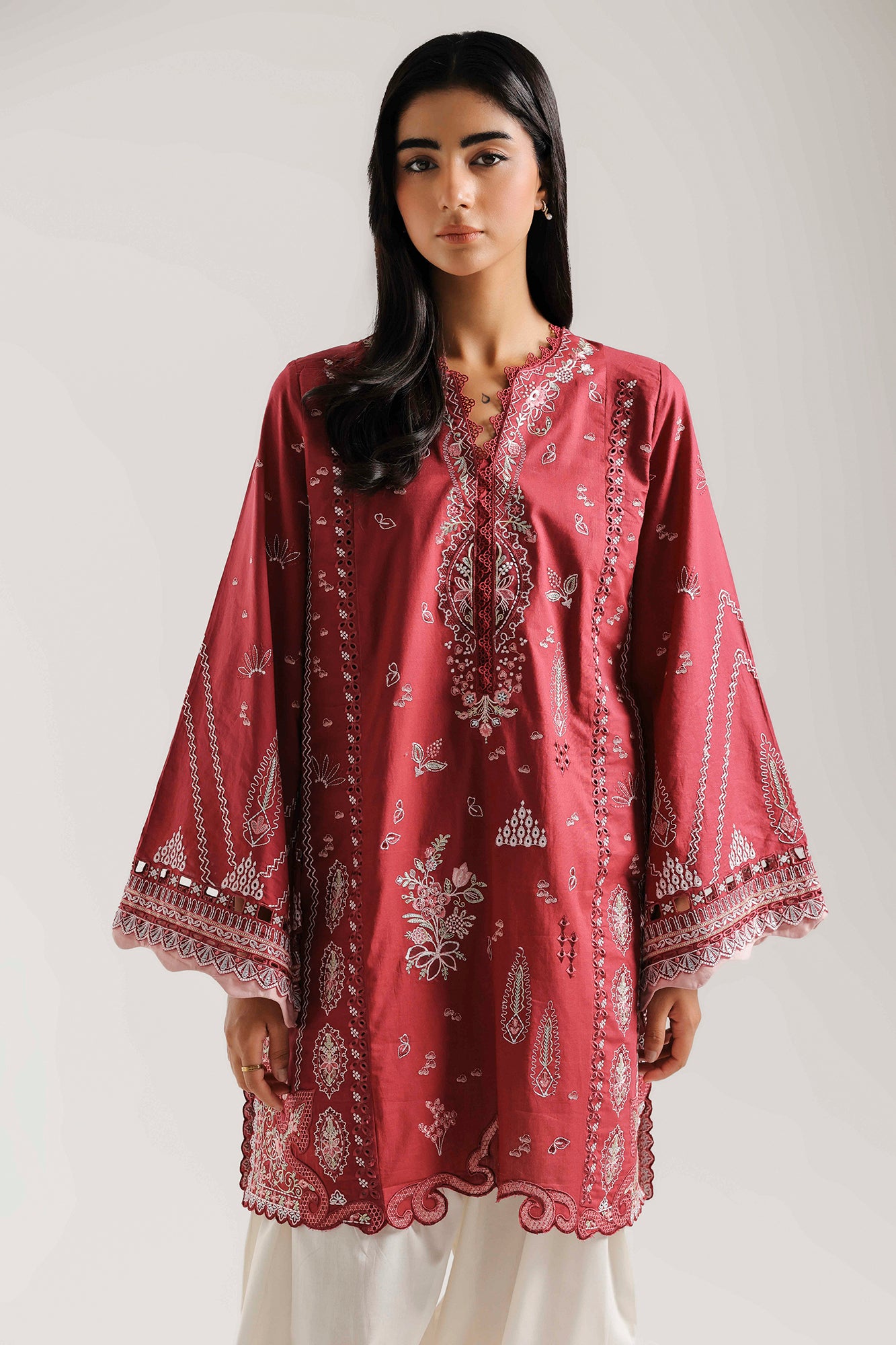 EMBROIDERED SUIT (E4362/103/404)