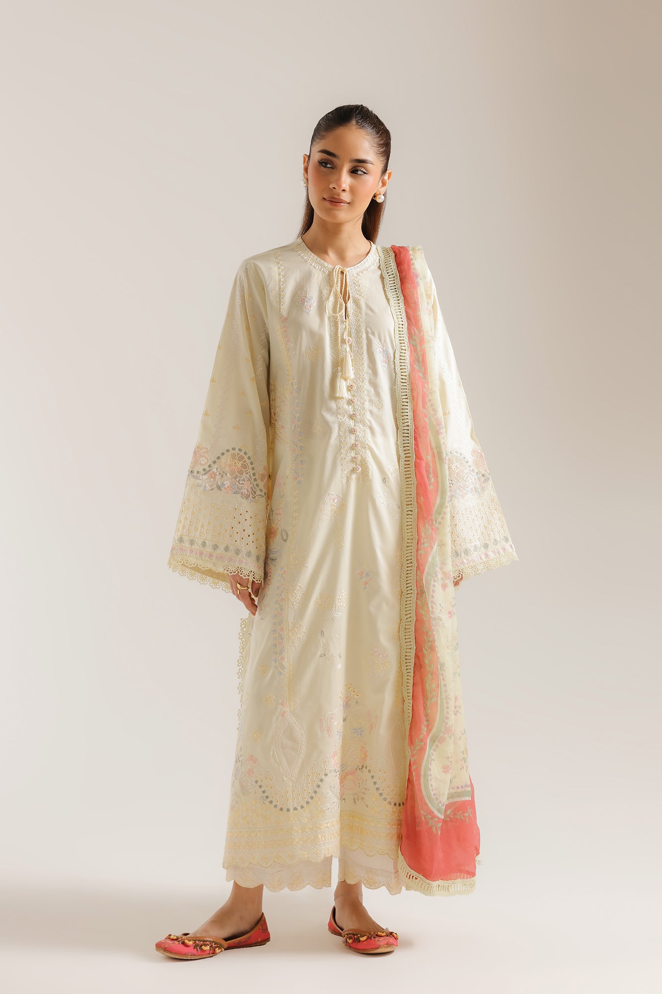 EMBROIDERED SUIT (E4366/103/110)