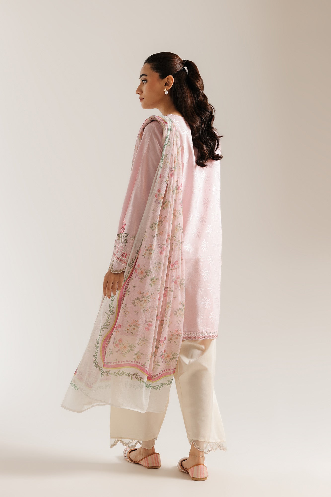 EMBROIDERED SUIT (E4398/103/413)