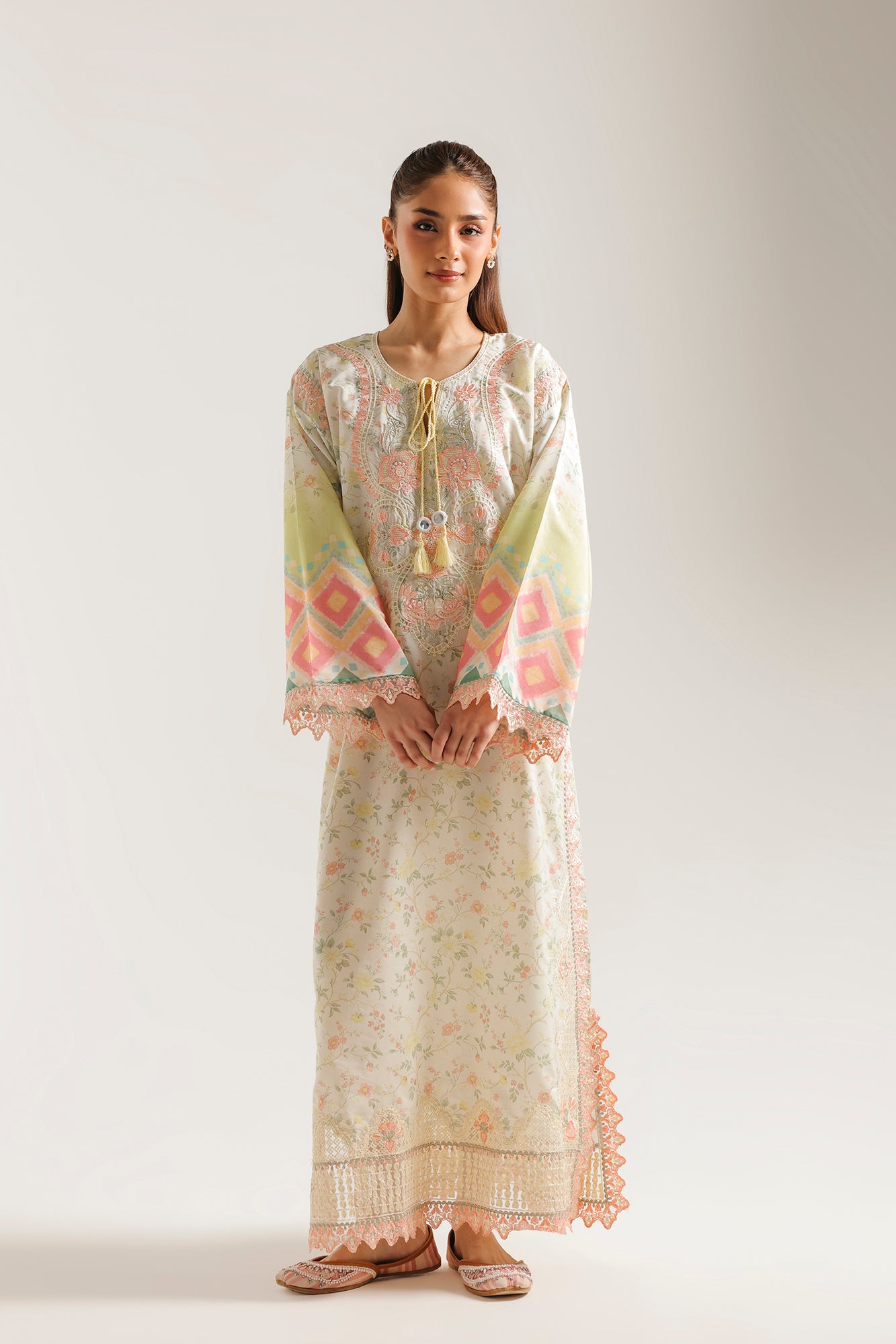 EMBROIDERED KAFTAN (E4407/103/005)
