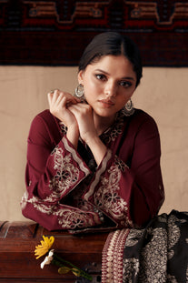 EMBROIDERED SUIT (E4448/103/304)