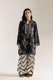 EMBROIDERED SUIT (E4479/103/902)