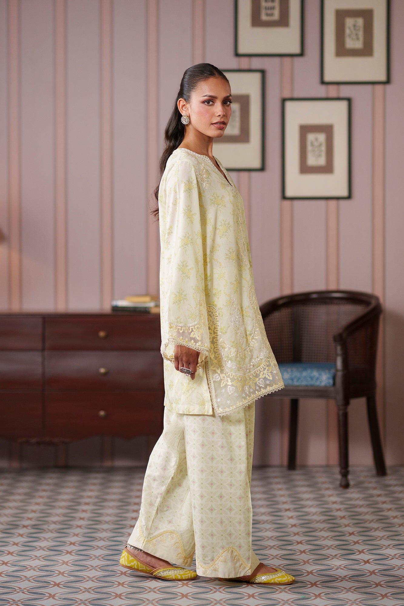 EMBROIDERED SUIT (E4480/103/115)