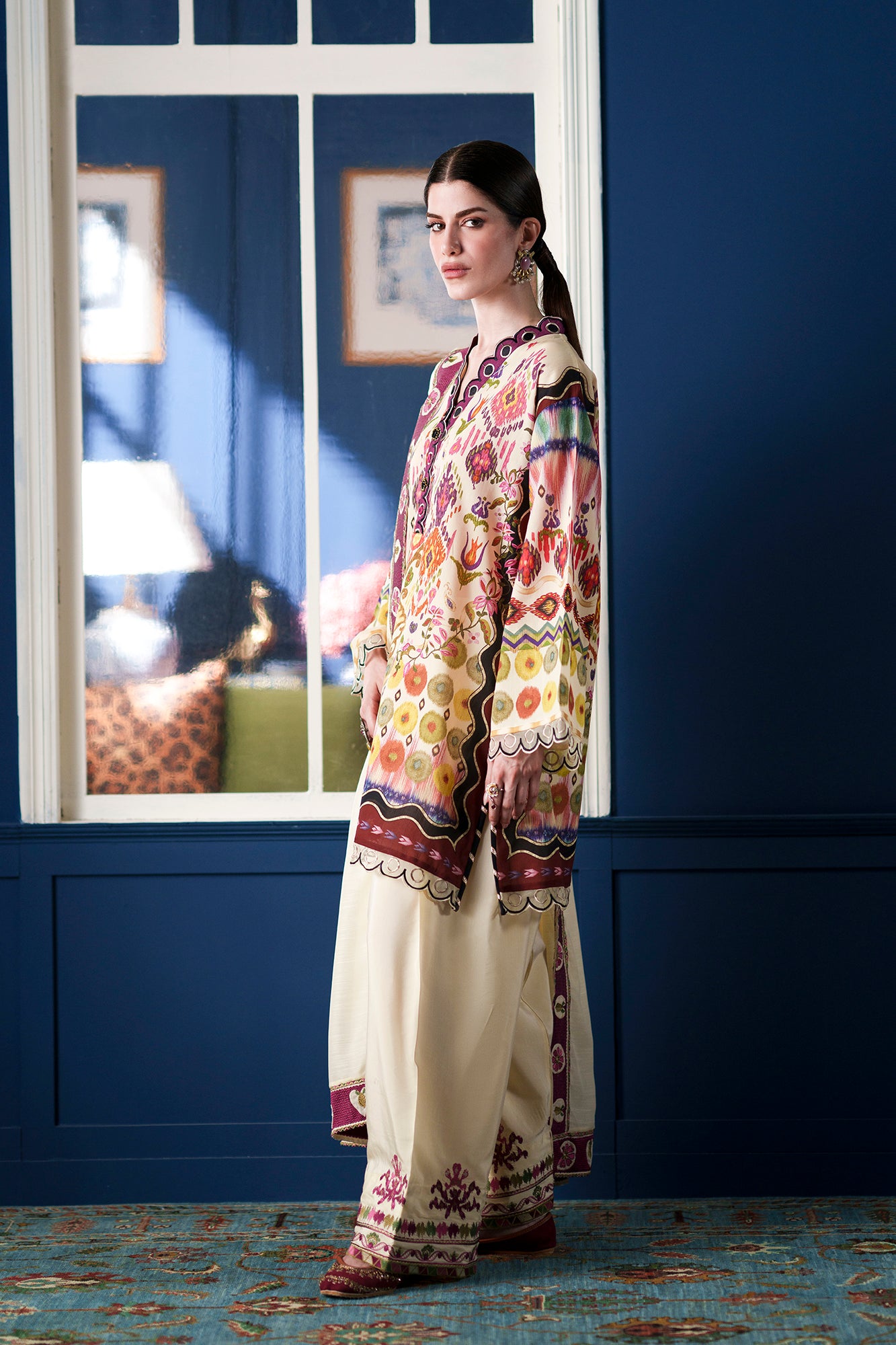 EMBROIDERED SUIT (E4484/103/115)