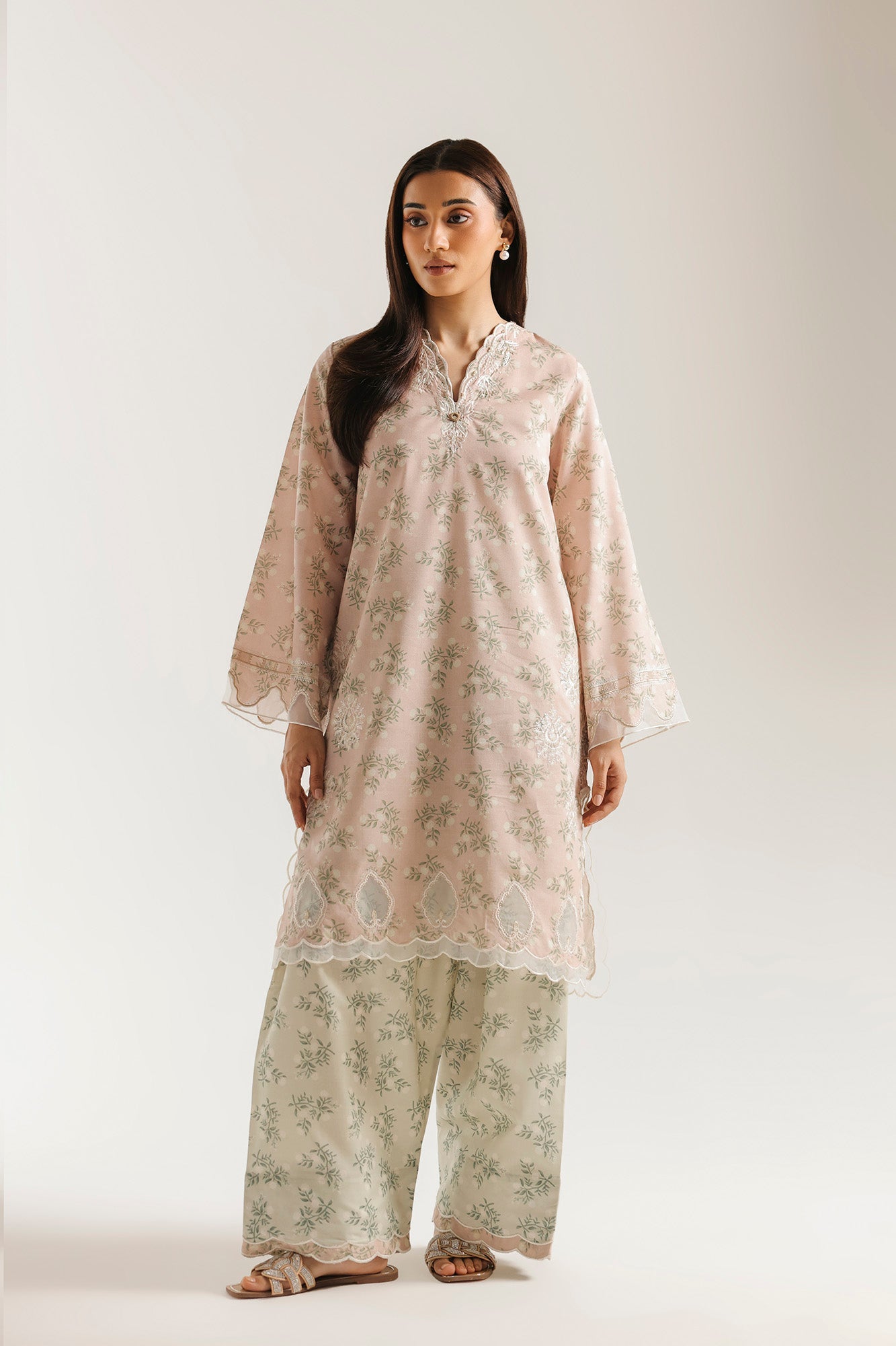 EMBROIDERED SUIT (E4503/103/216)