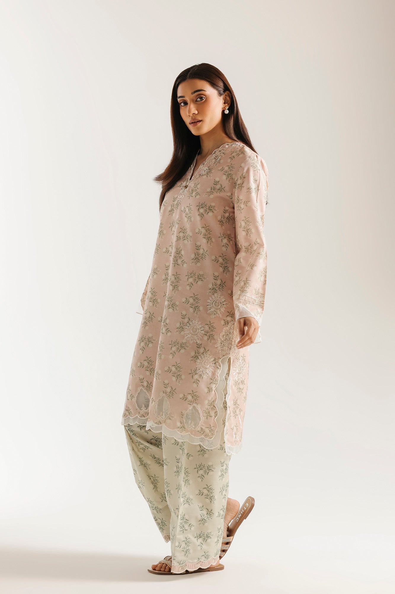 EMBROIDERED SUIT (E4503/103/216)