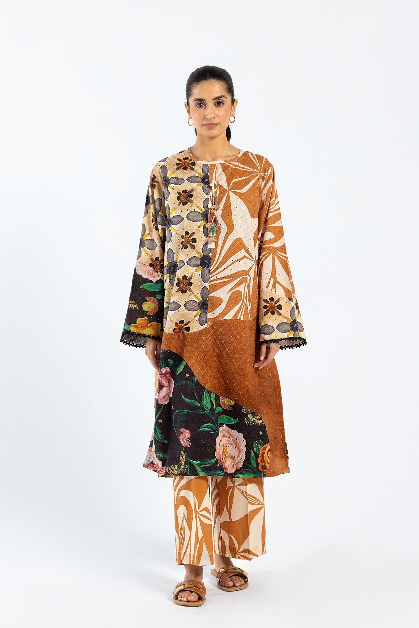 EMBROIDERED SUIT (E4504/102/003)