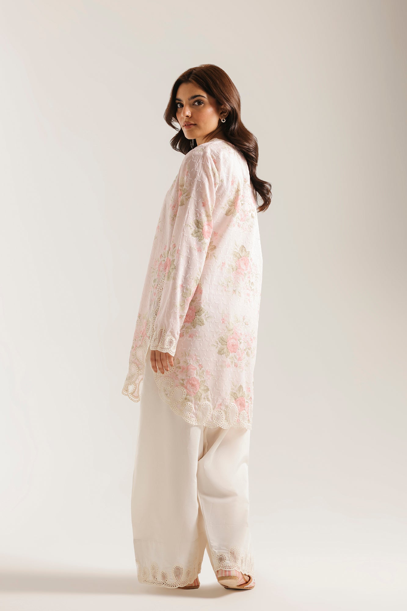 EMBROIDERED SUIT (E4510/103/427)