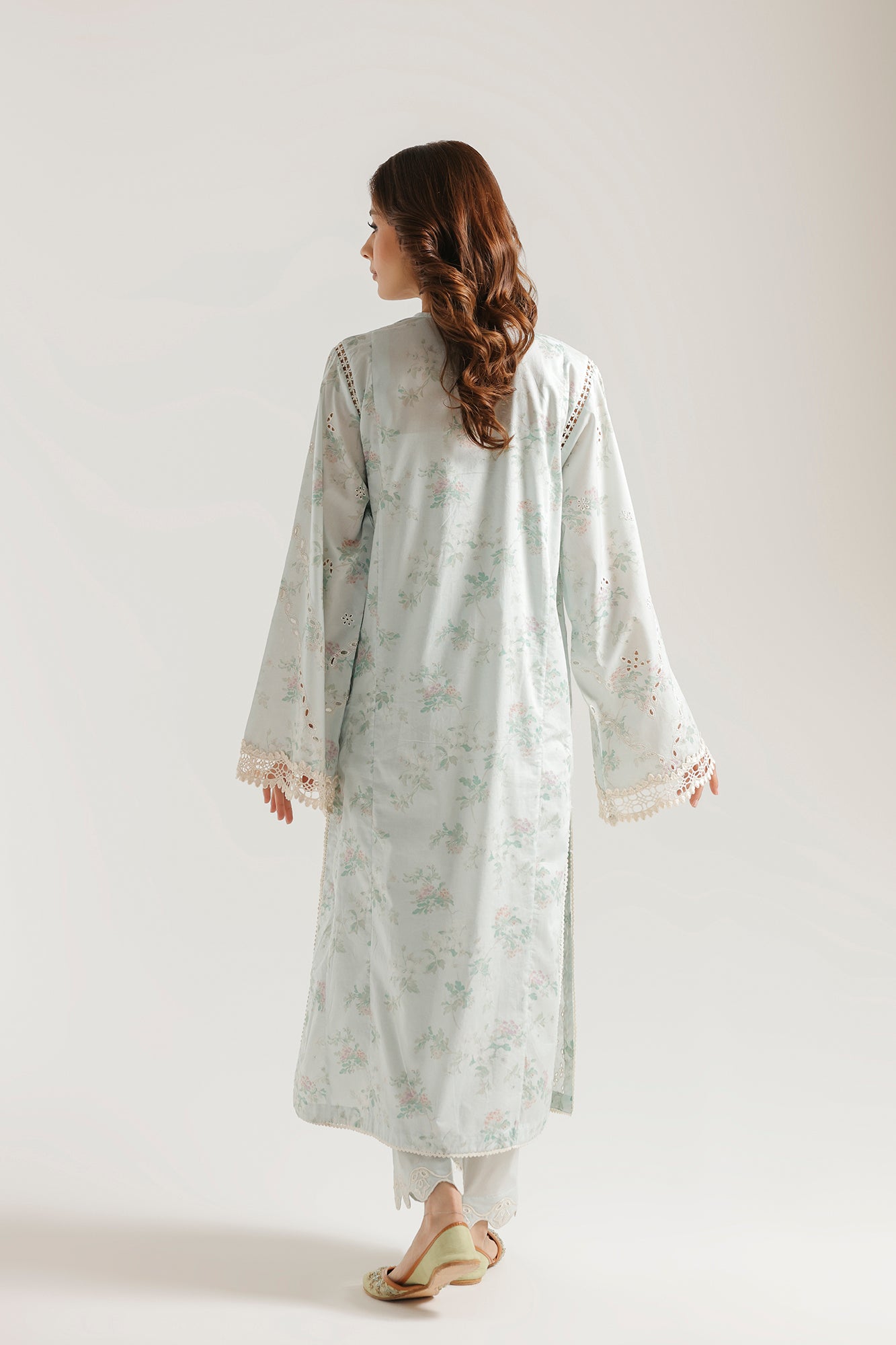 EMBROIDERED SUIT (E4542/103/719)