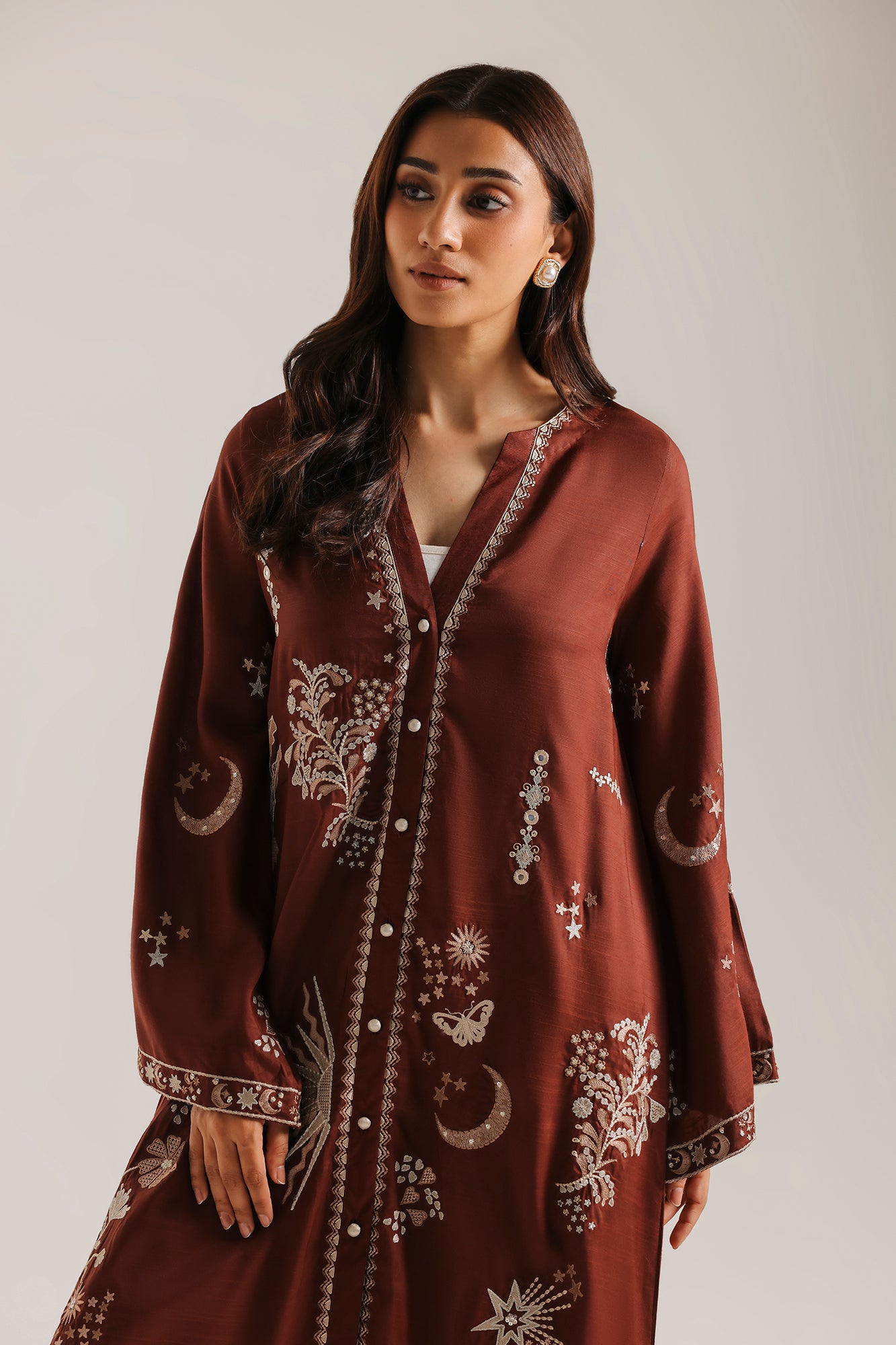 EMBROIDERED SUIT (E4741/103/801)