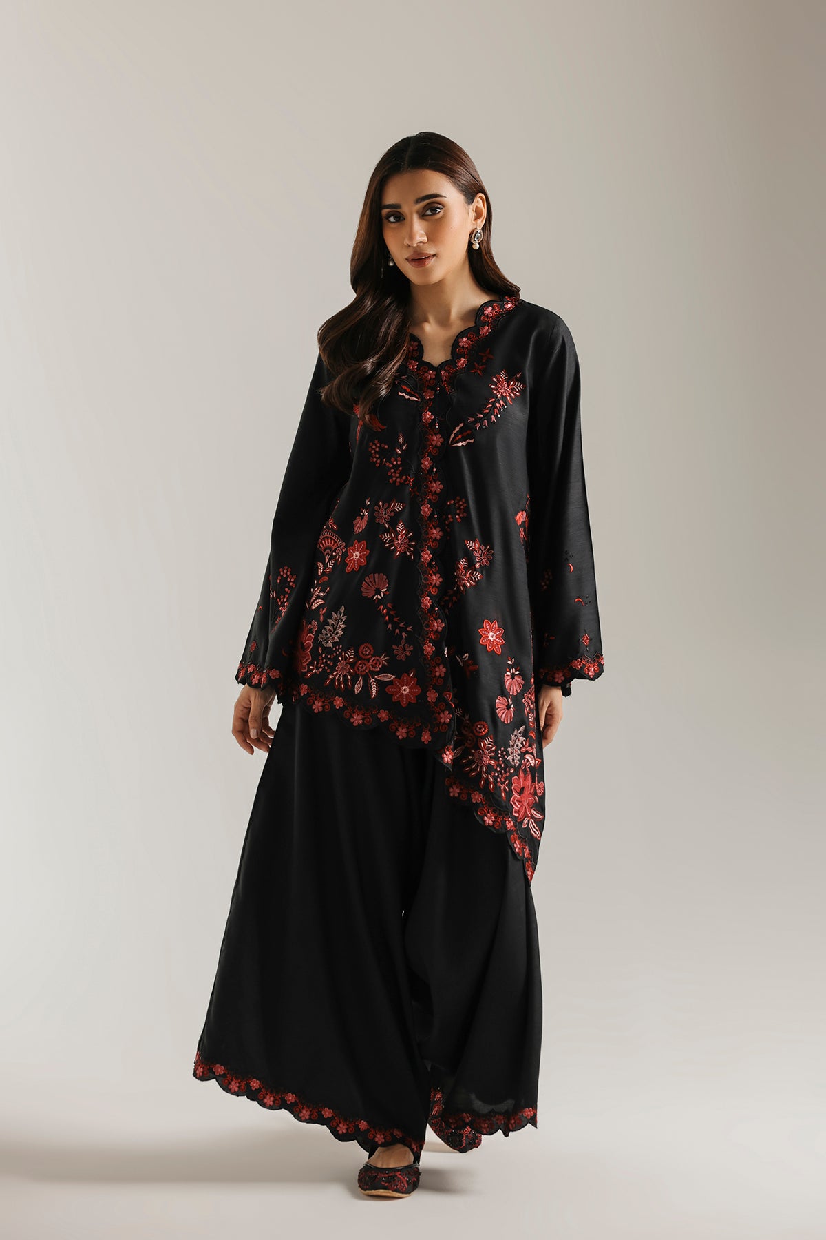 EMBROIDERED SUIT (E4857-103-902)