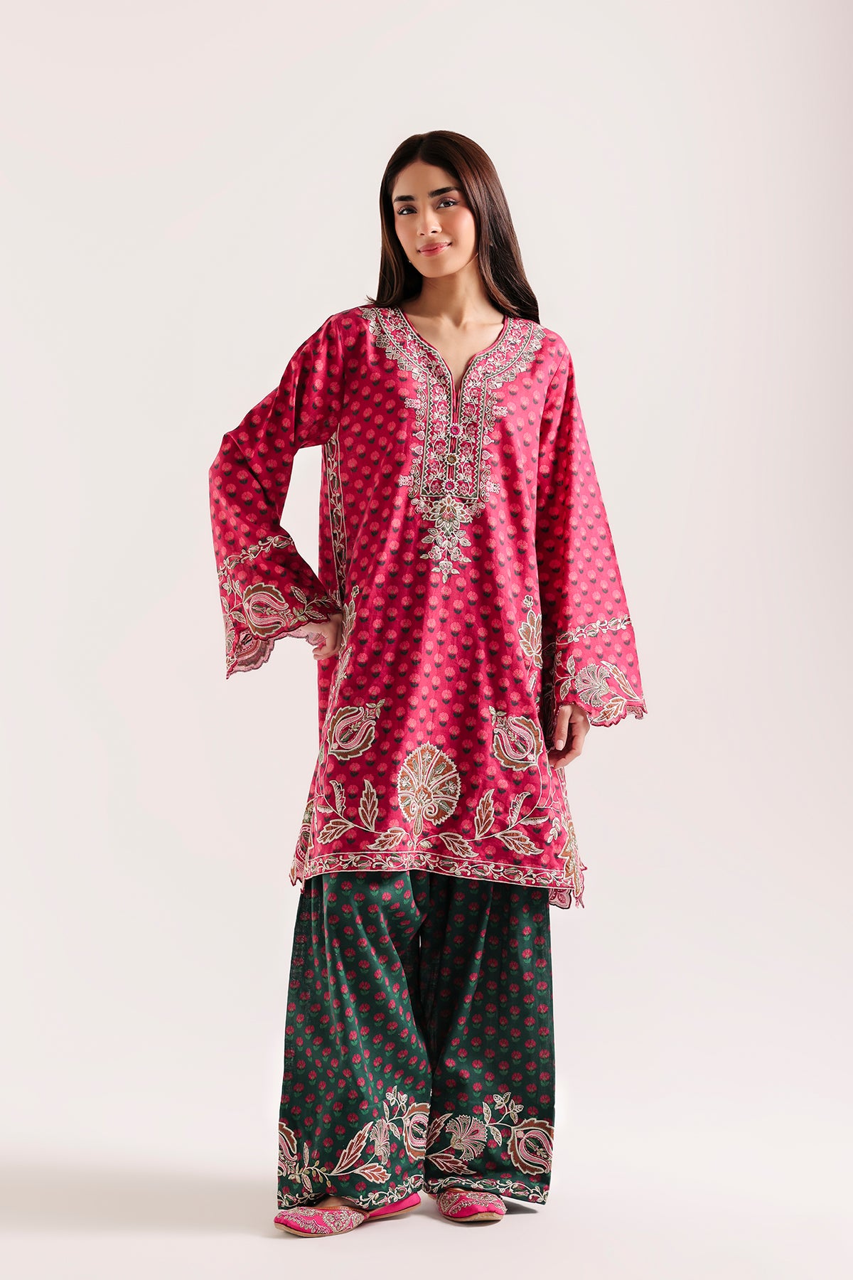 EMBROIDERED SUIT (E4887-103-406)