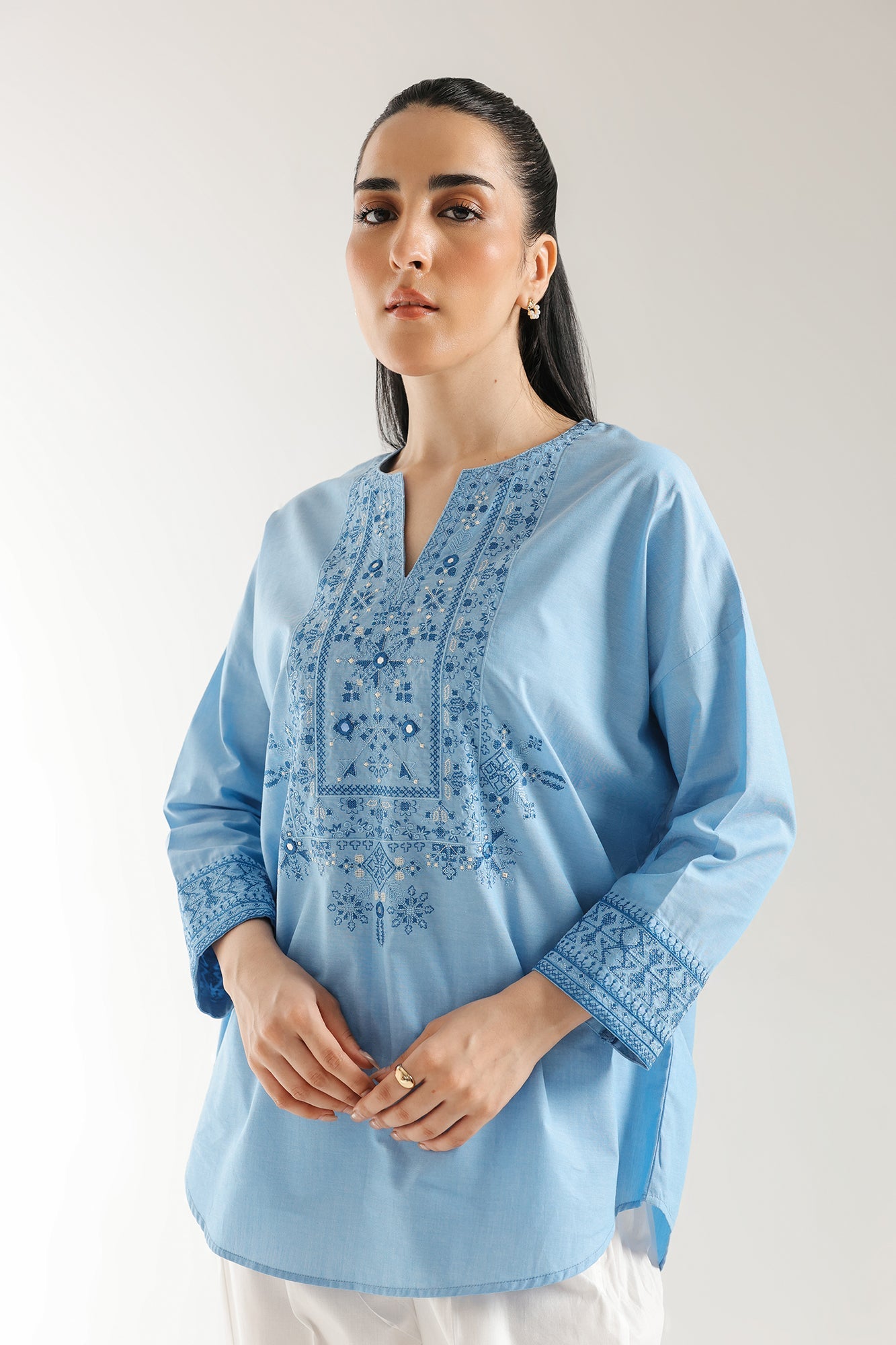 EMBROIDERED KURTI (E5847/102/634)