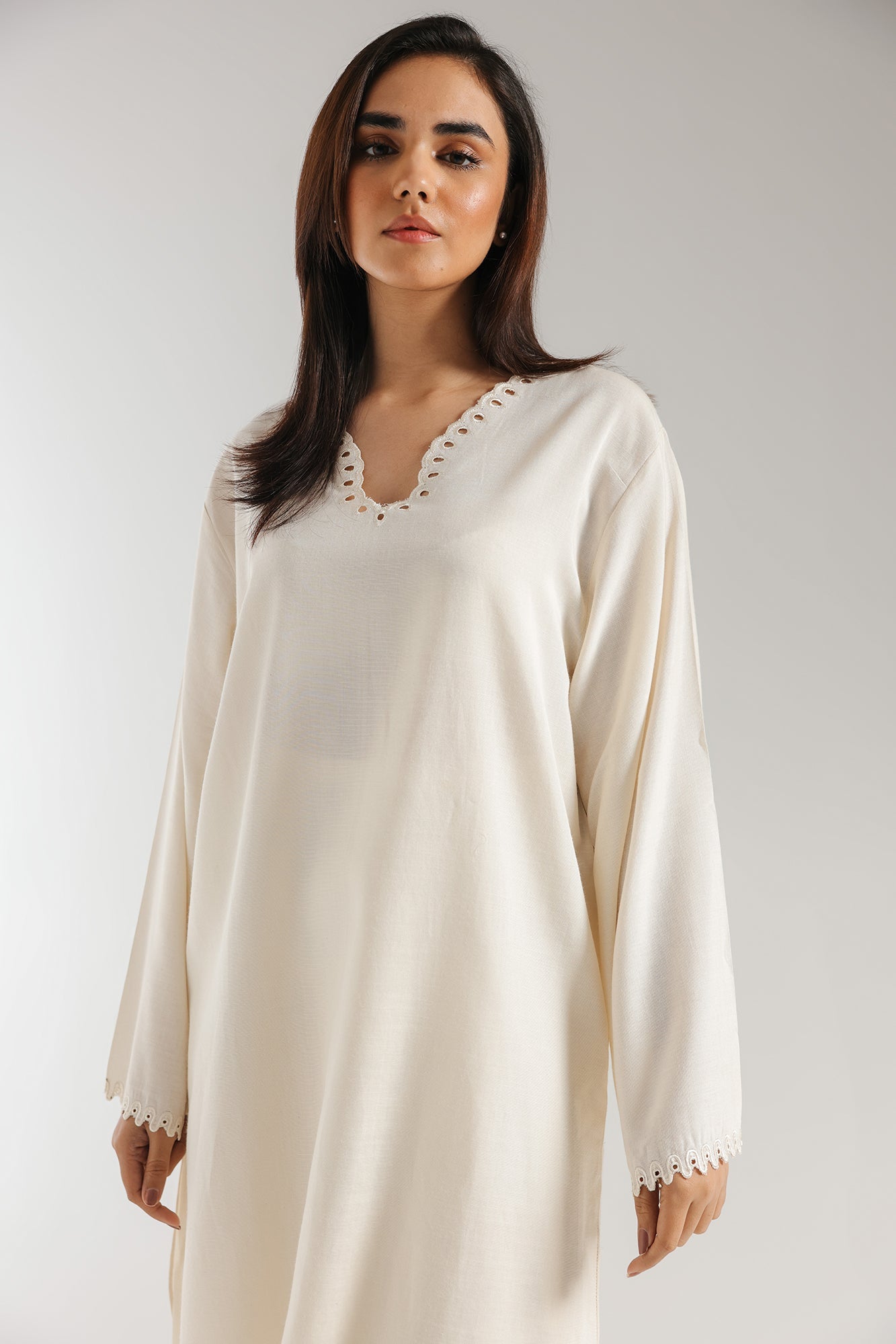 EMBROIDERED SHIRT (E5857/102/002)