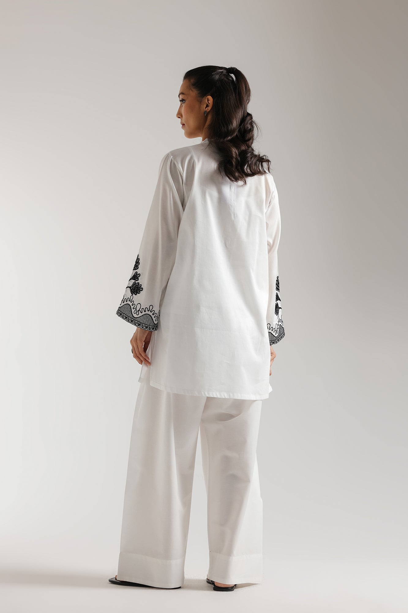 EMBROIDERED SHIRT (E5868/102/001)