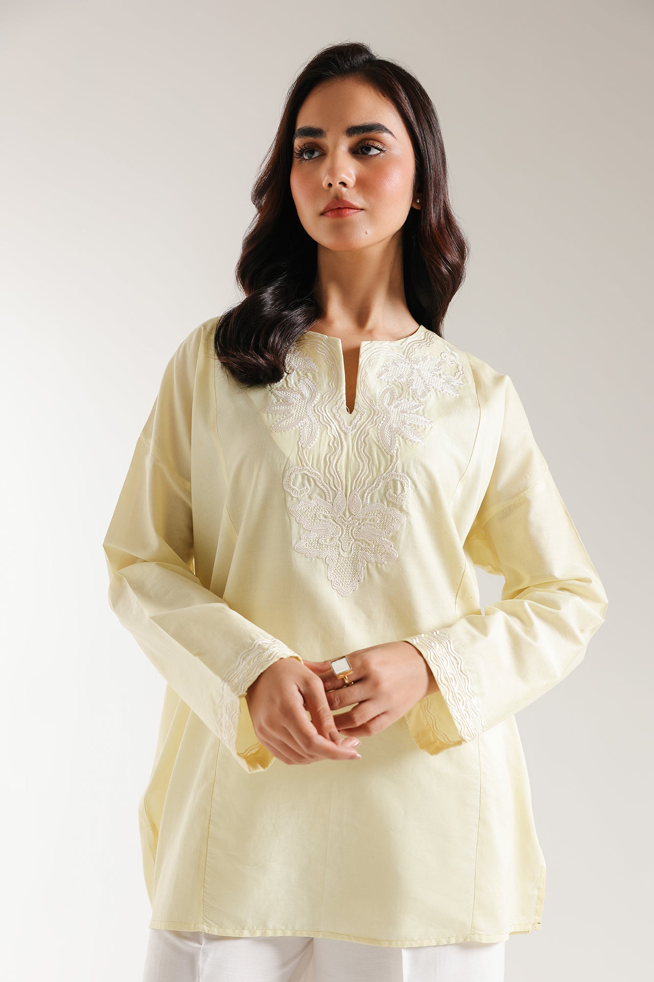 EMBROIDERED SHIRT (E5871/102/109)