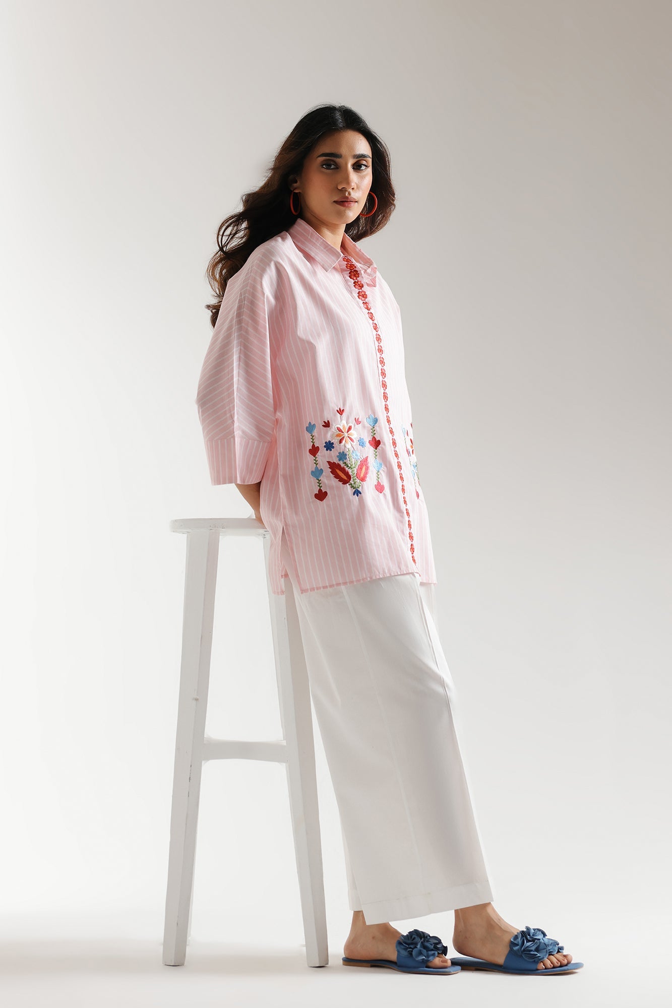 EMBROIDERED SHIRT (E5872/102/401)