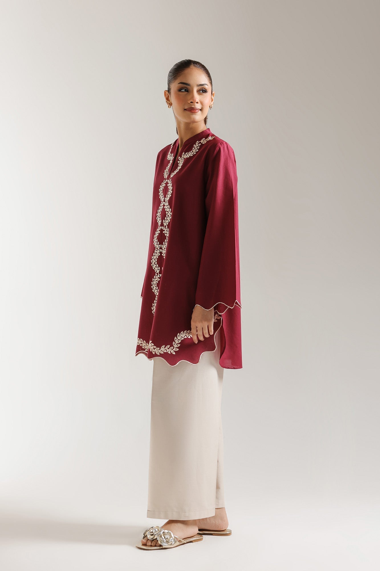 EMBROIDERED SHIRT (E102/404/5878)