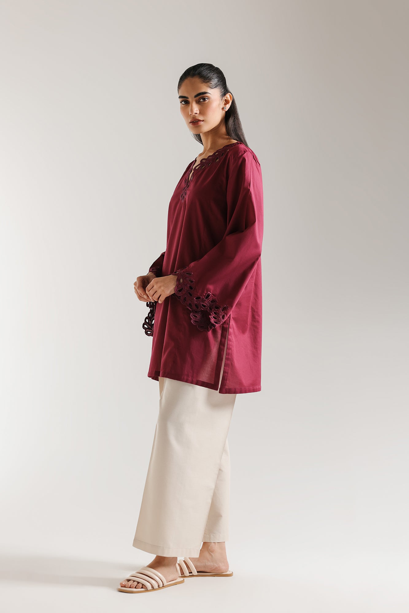 EMBROIDERED SHIRT (E5882/102/404)