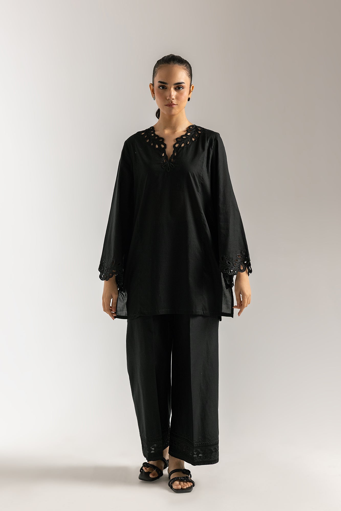 EMBROIDERED SHIRT (E5882/102/902)