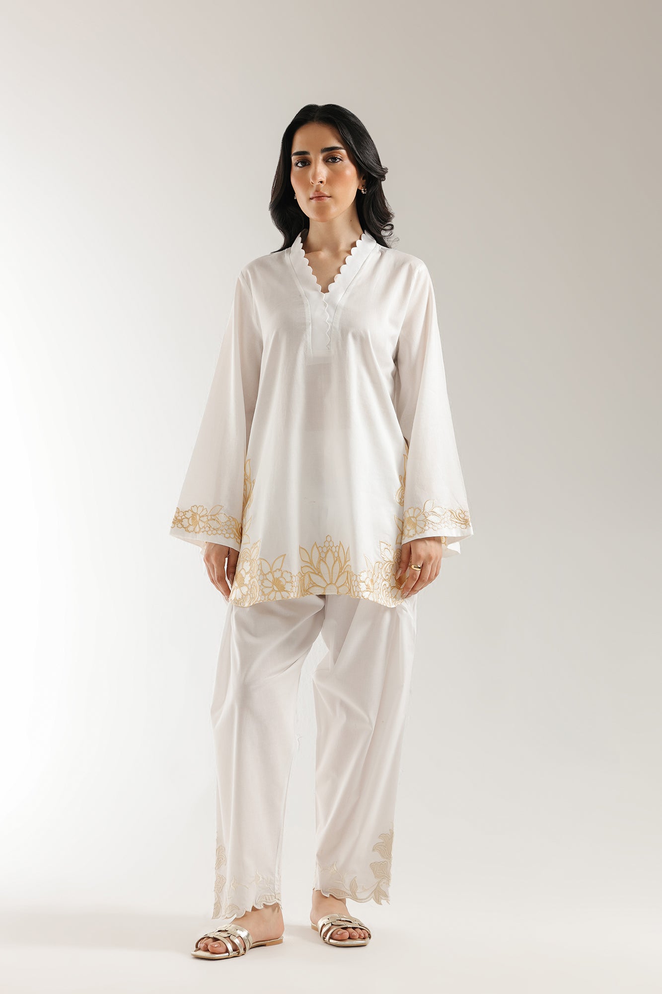 EMBROIDERED SHIRT (E5885/102/002)