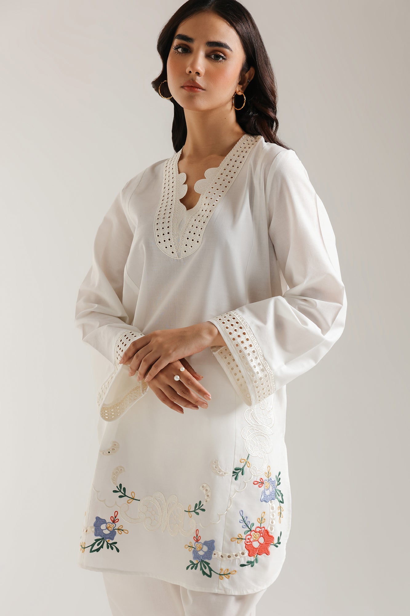 EMBROIDERED SUIT (E102/001/6092)