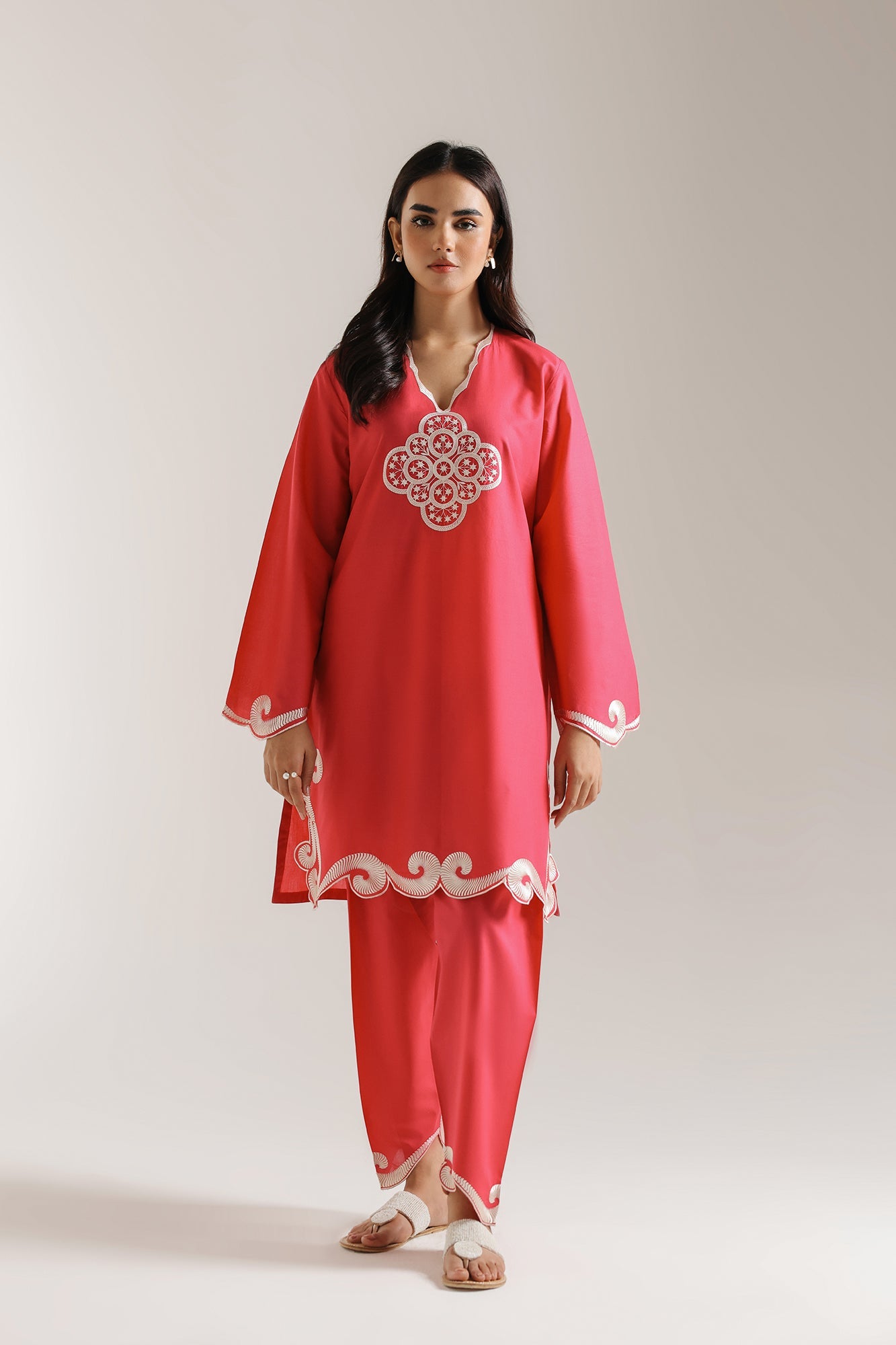 EMBRIODERED SUIT (E102/405/6115)