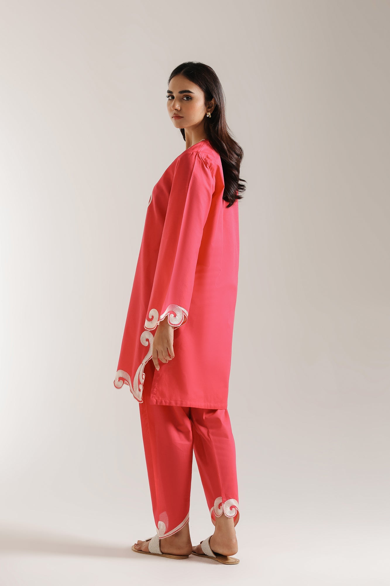 EMBRIODERED SUIT (E102/405/6115)