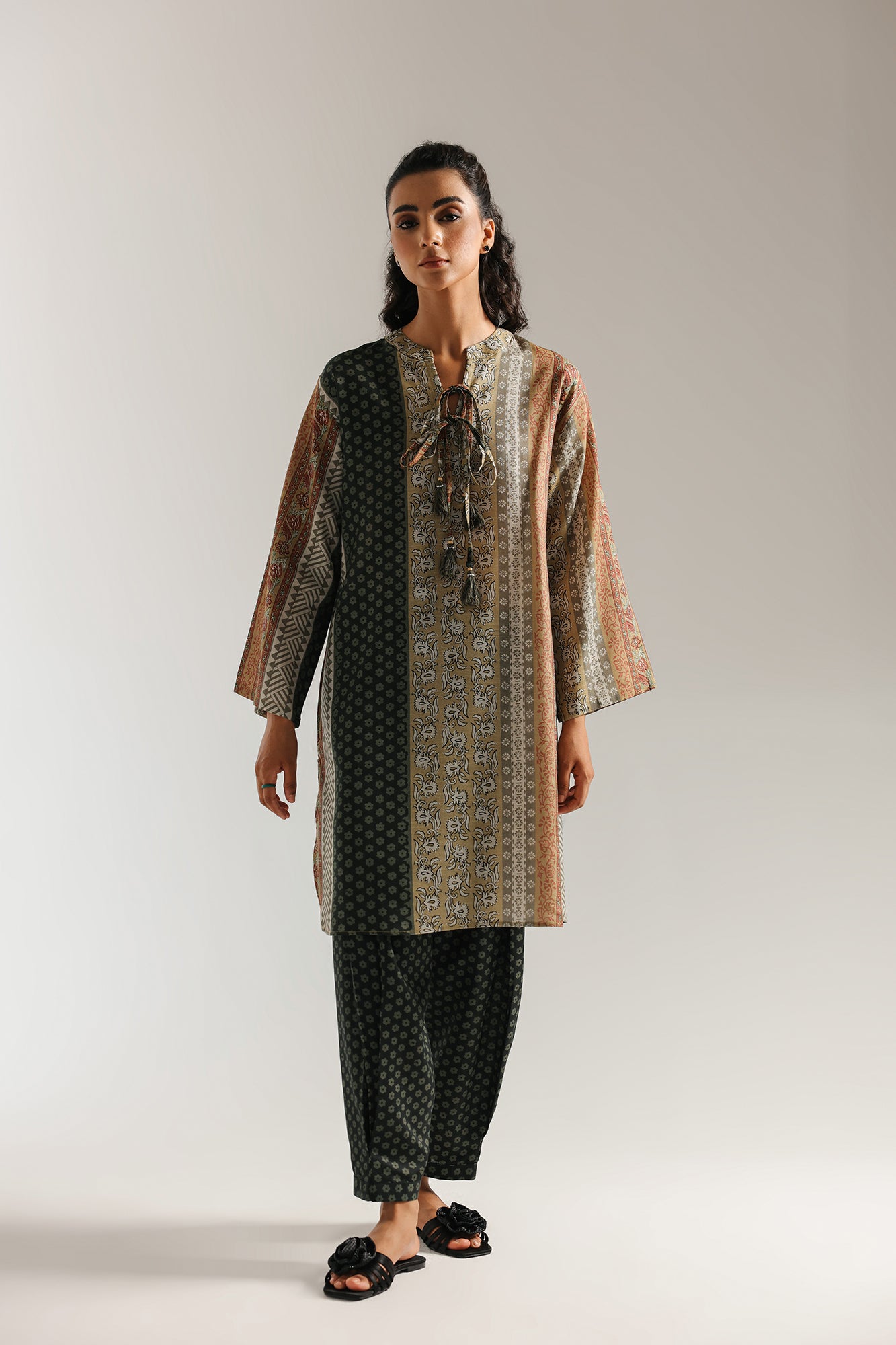 PRINTED SUIT (E6704/102/108)