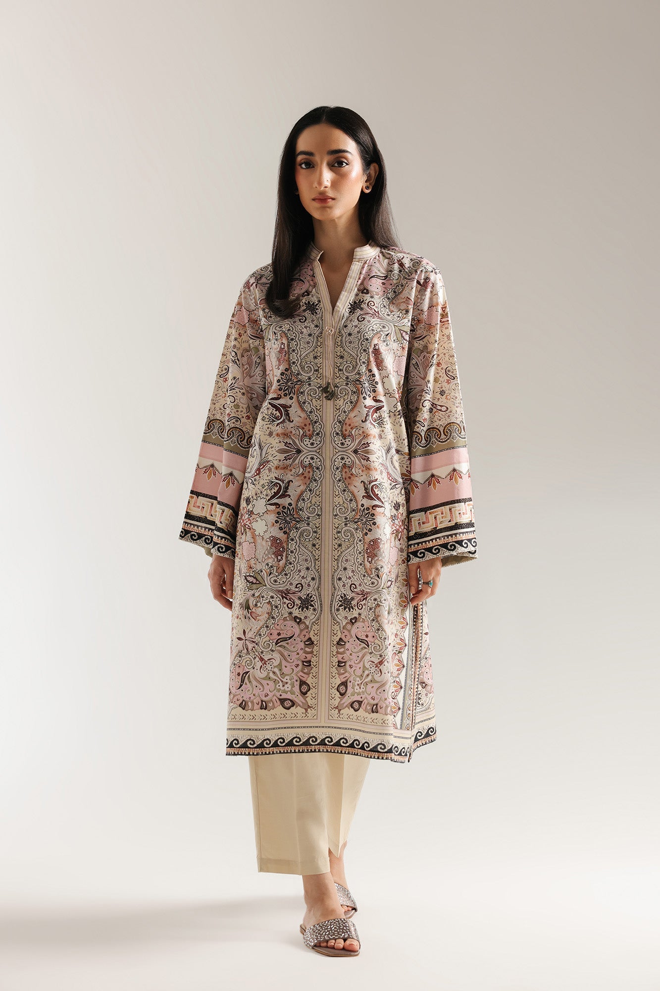 EMBROIDERED SUIT (E6941/102/003)