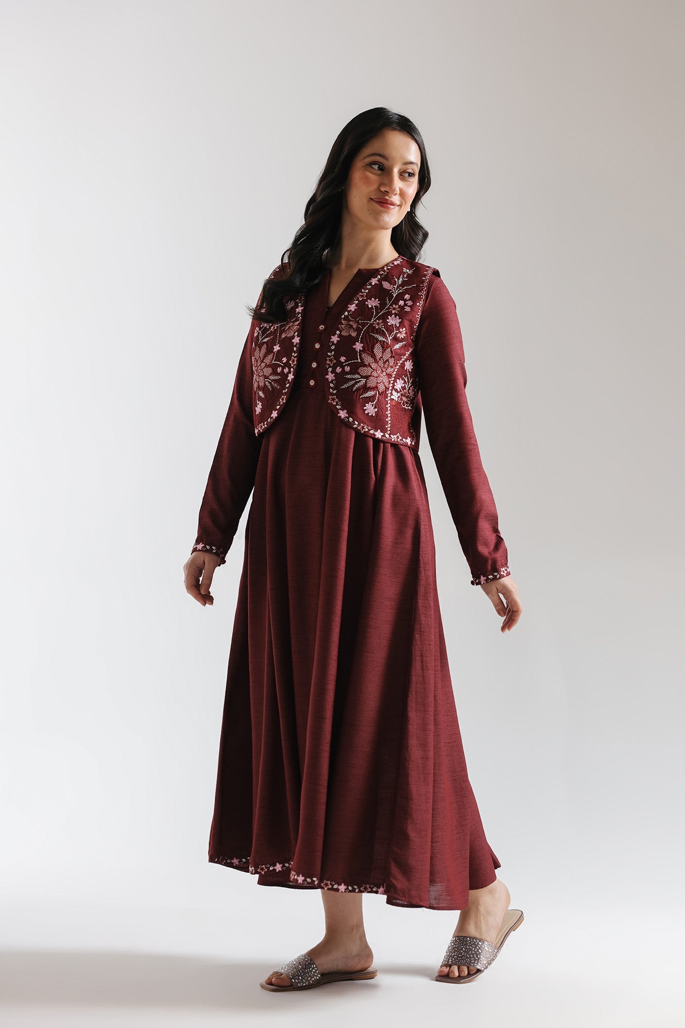 EMBROIDERED DRESS (E6998/102/517)