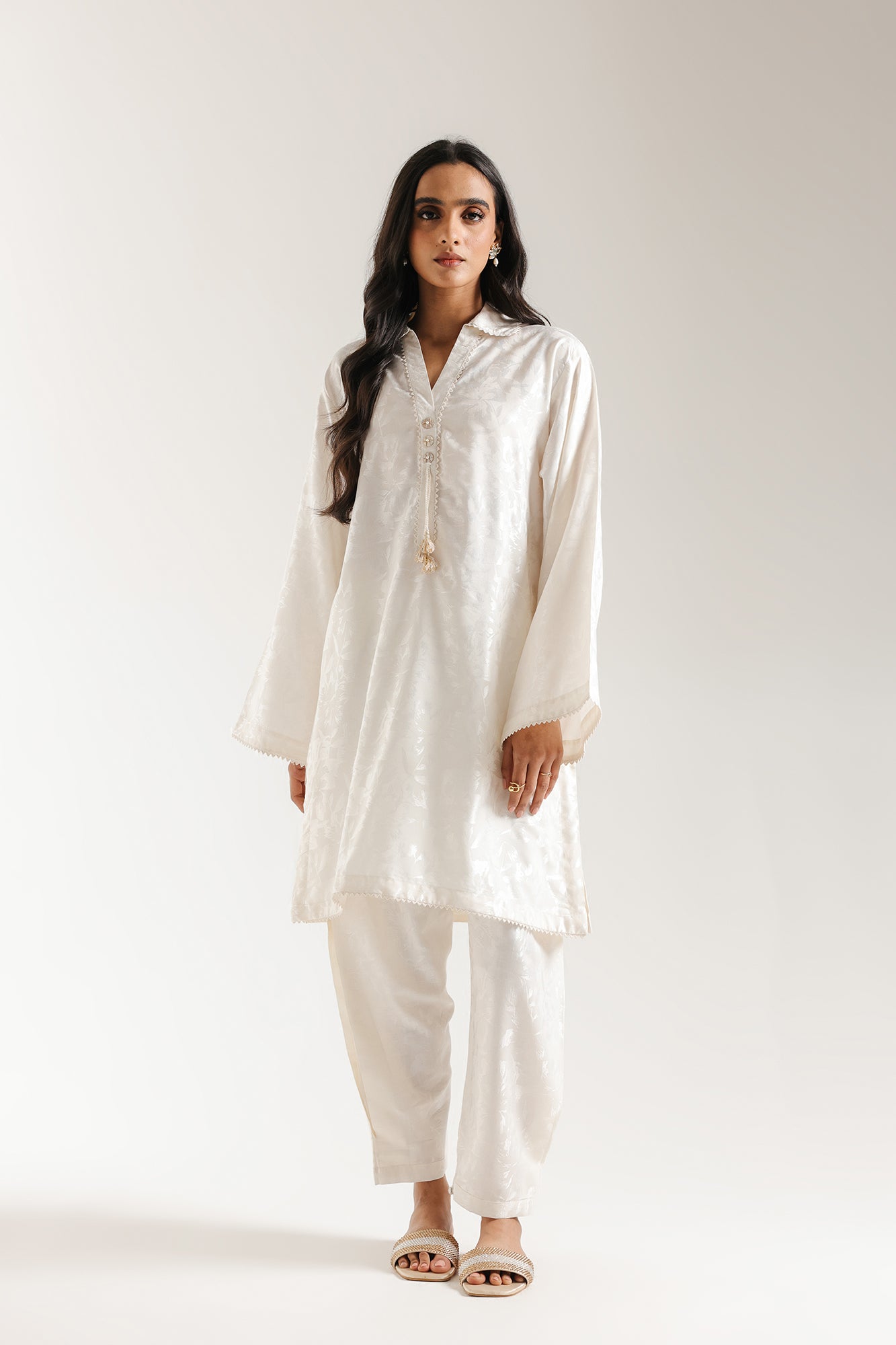 Solid SUIT (E7022/102/001)