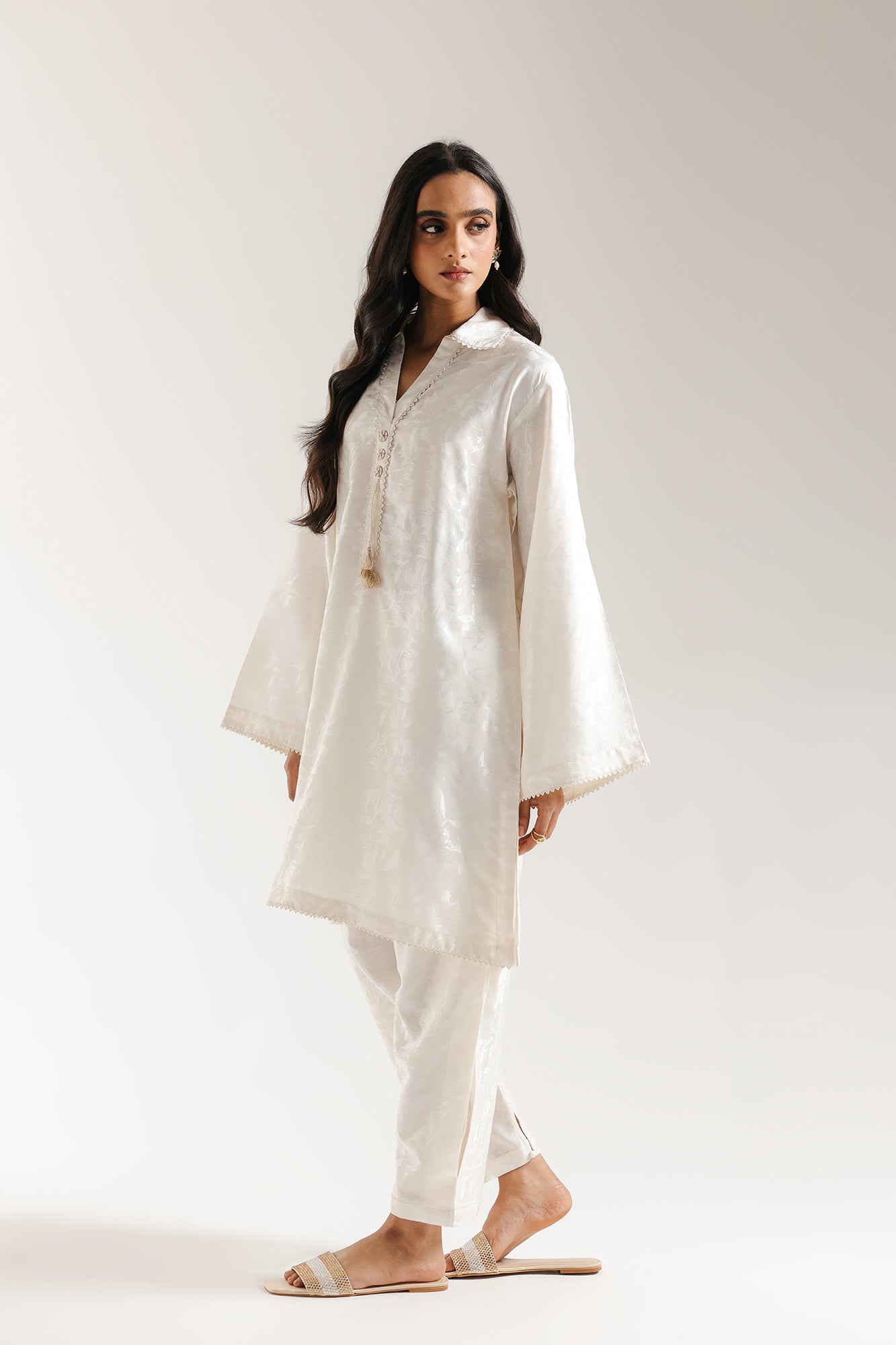 Solid SUIT (E7022/102/001)