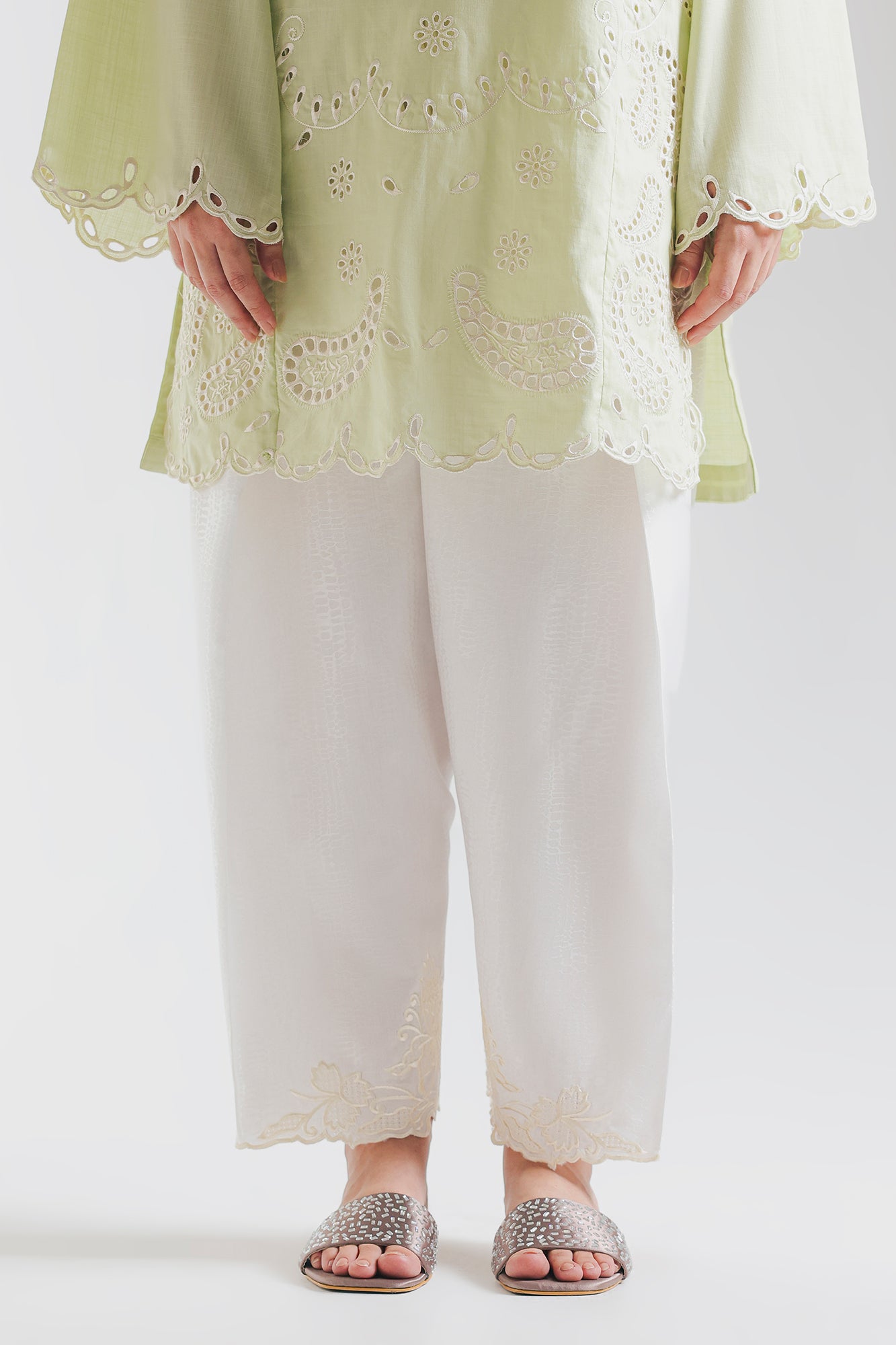 TROUSER (E7053/102/001)