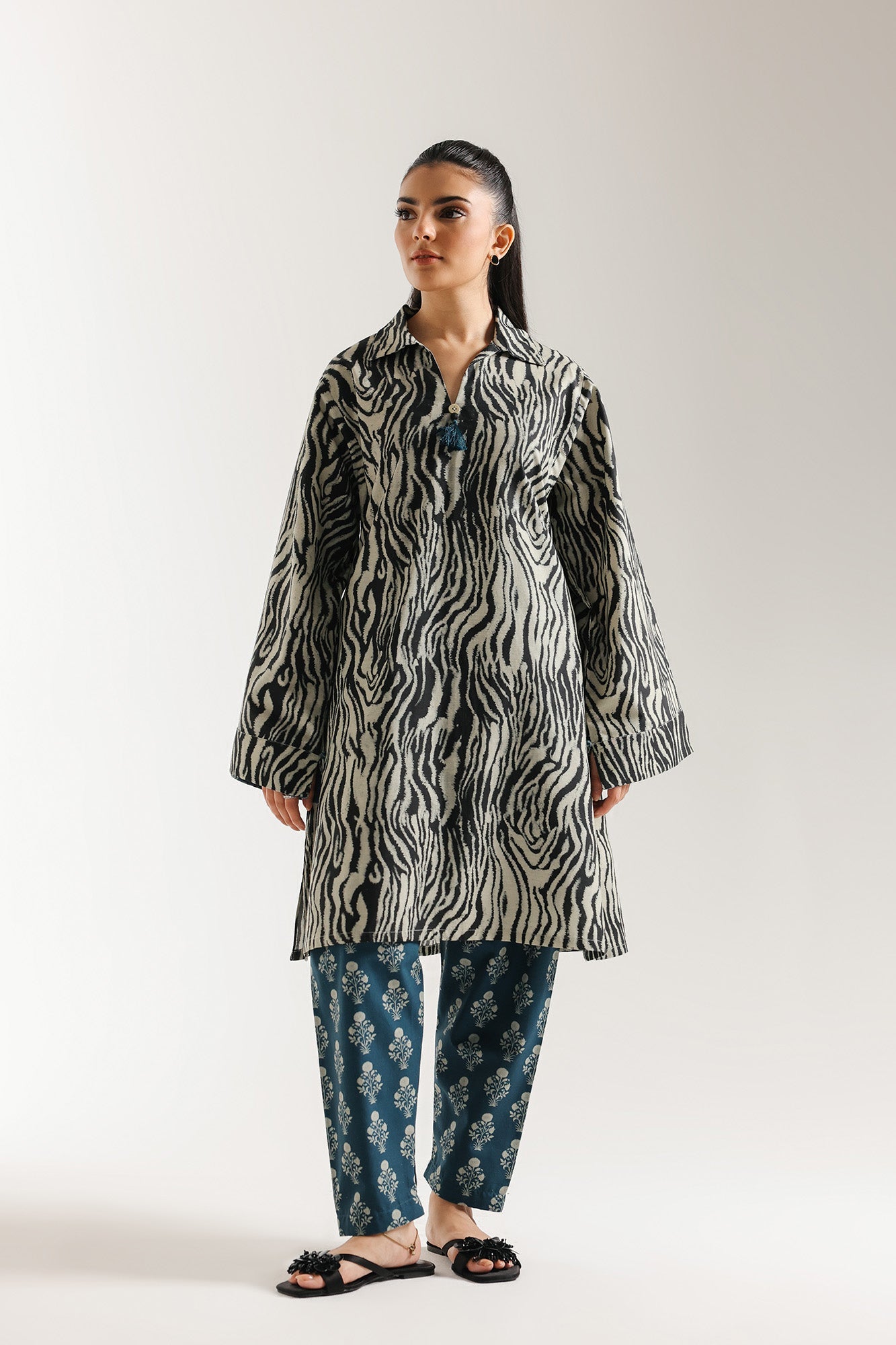 PRINTED SUIT (E7102/102/004)