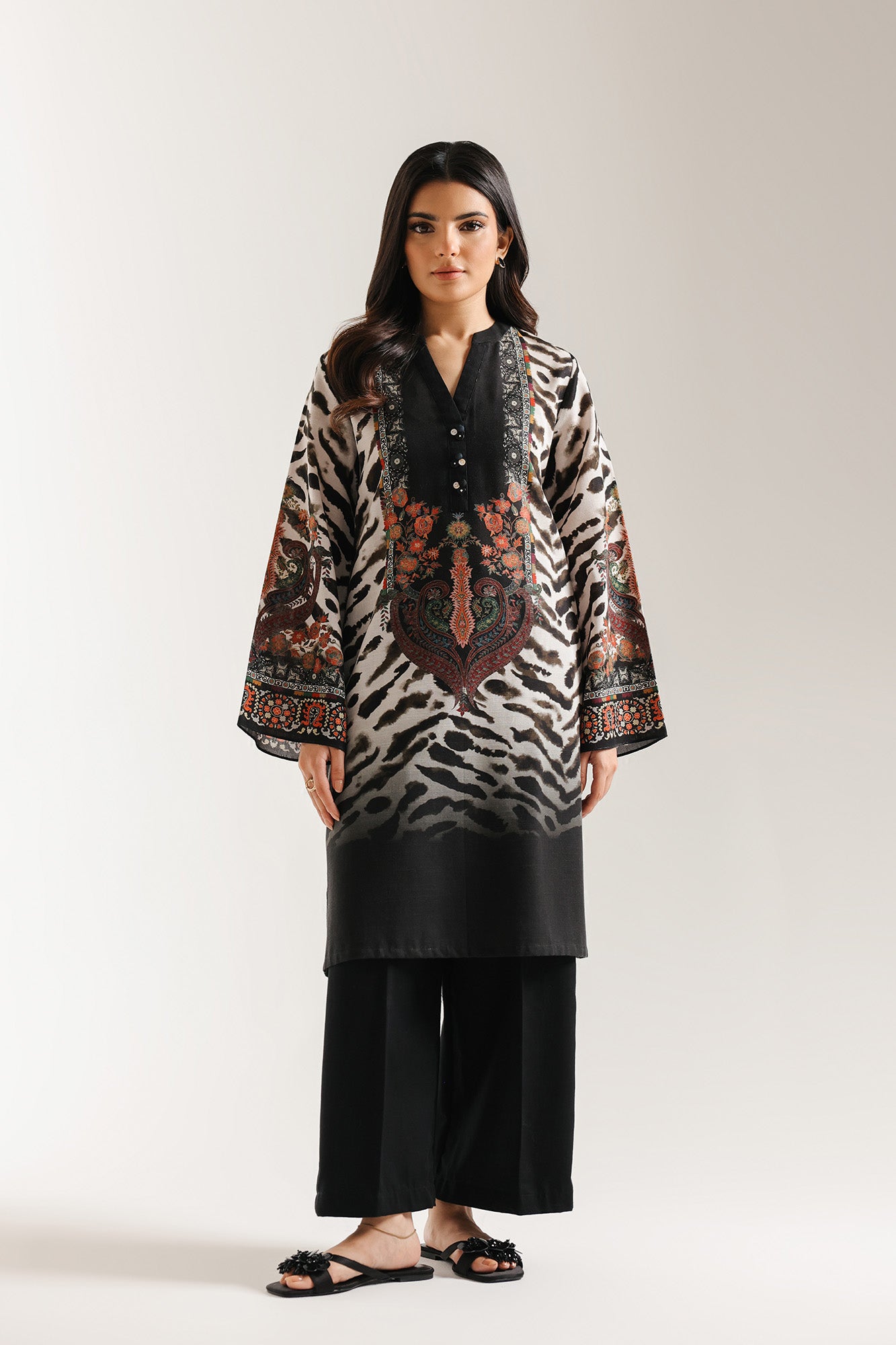 PRINTED SUIT (E7109/102/001)