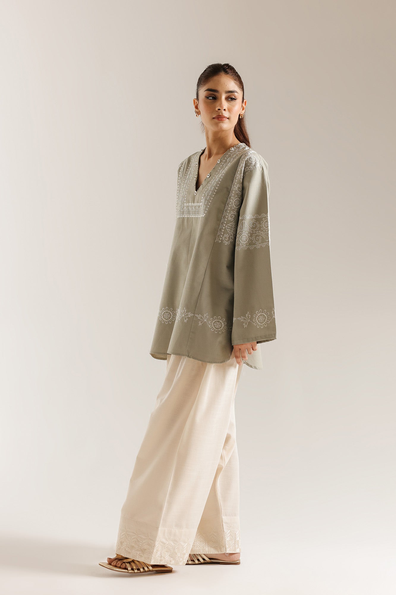 EMBROIDERED KURTI (E7132/102/127)