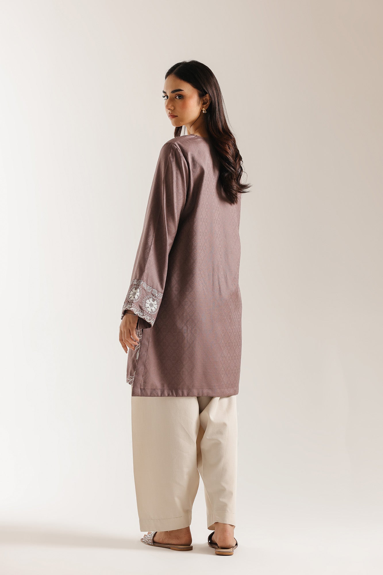 EMBROIDERED SHIRT (E7223/102/512)