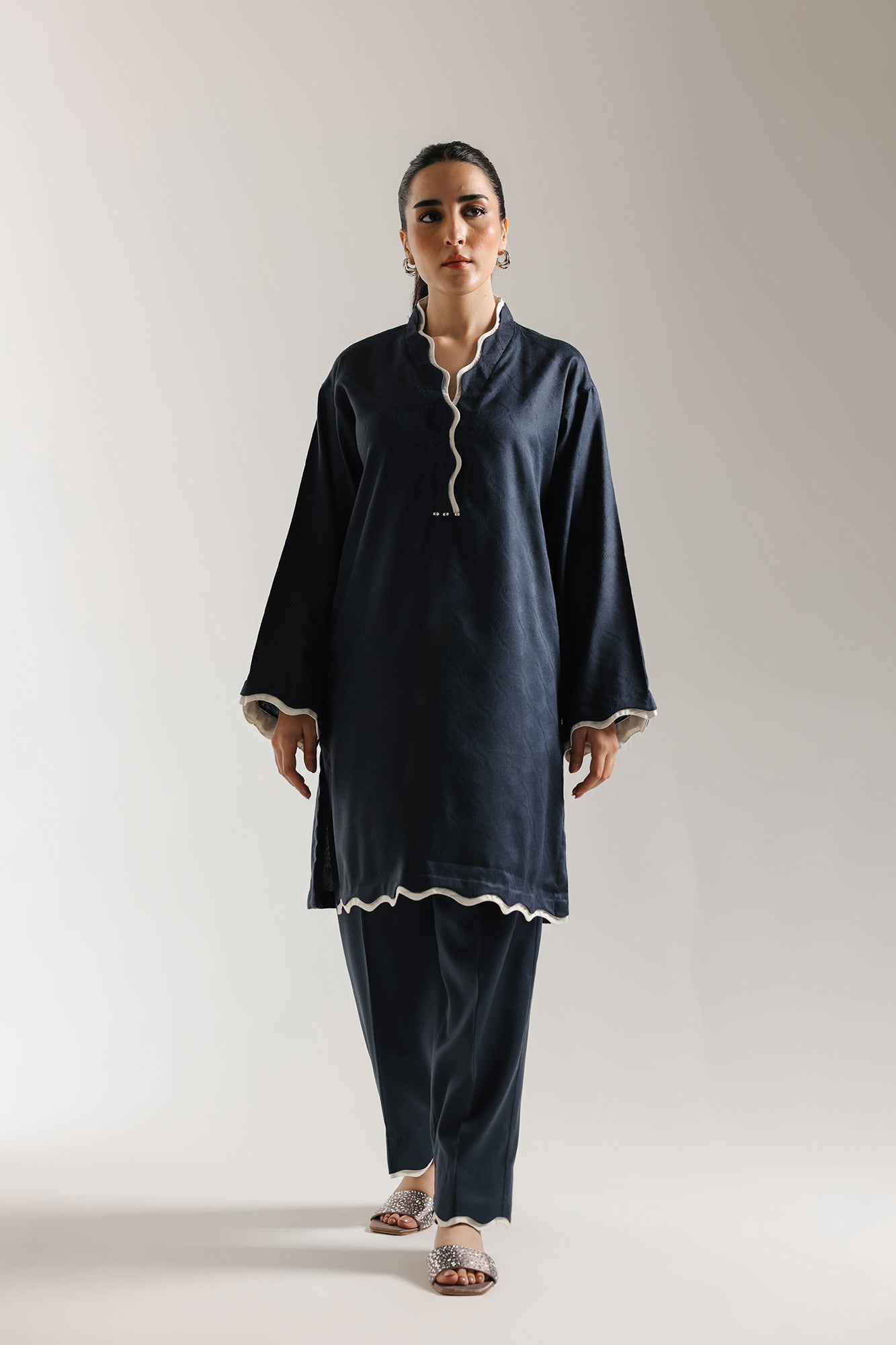 SOLID SUIT (E7235/102/619)